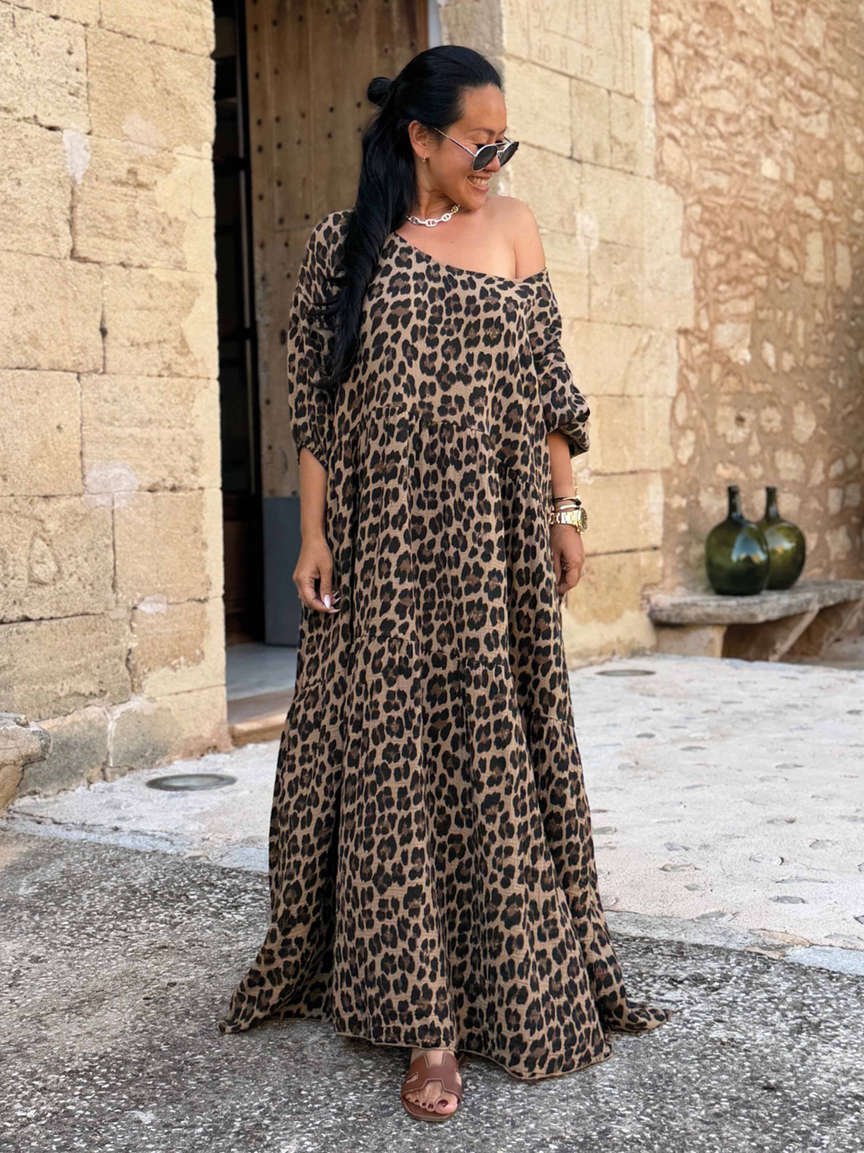 Oversize Musselin Kleid mit Rundhalsausschnitt - Leo Camel