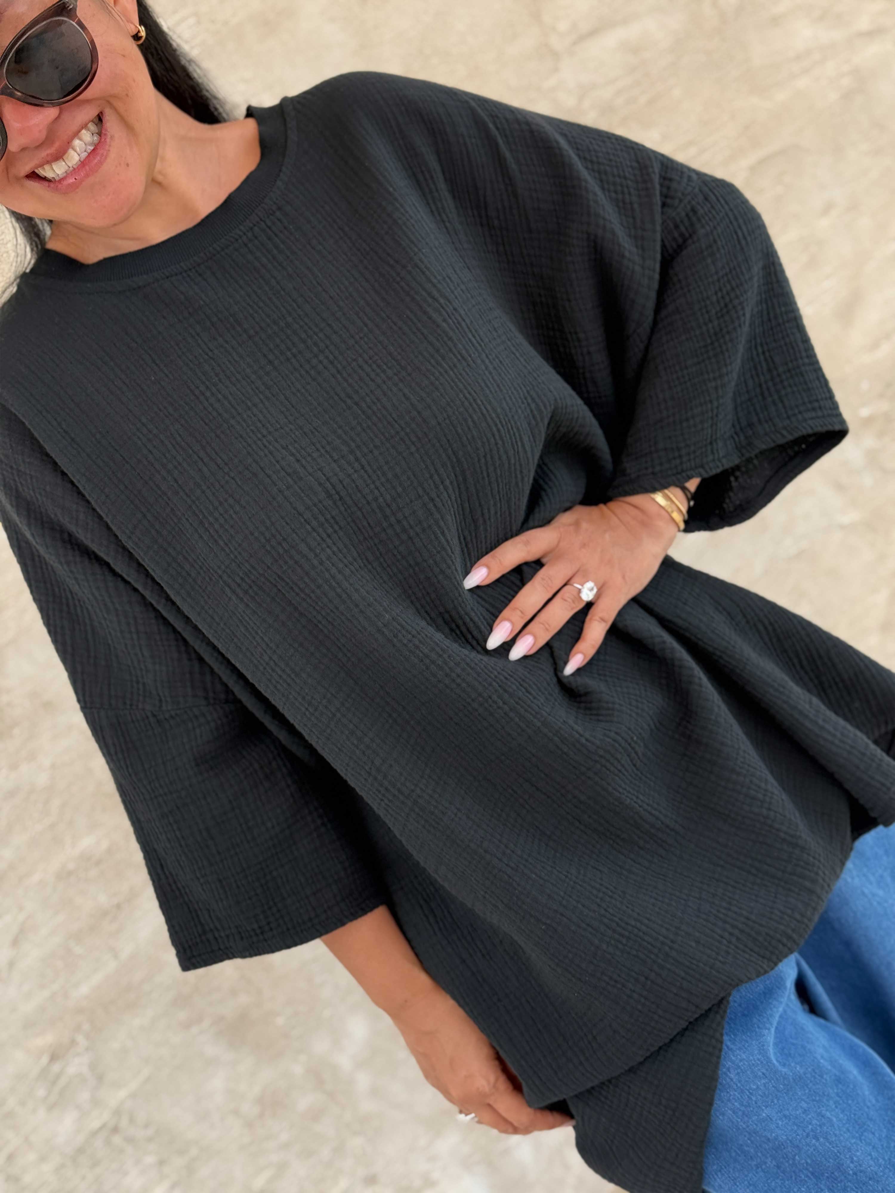 Musselin Oversize Kurzarm Shirt - Schwarz Musselin Oversize Kurzarm Shirt - Schwarz