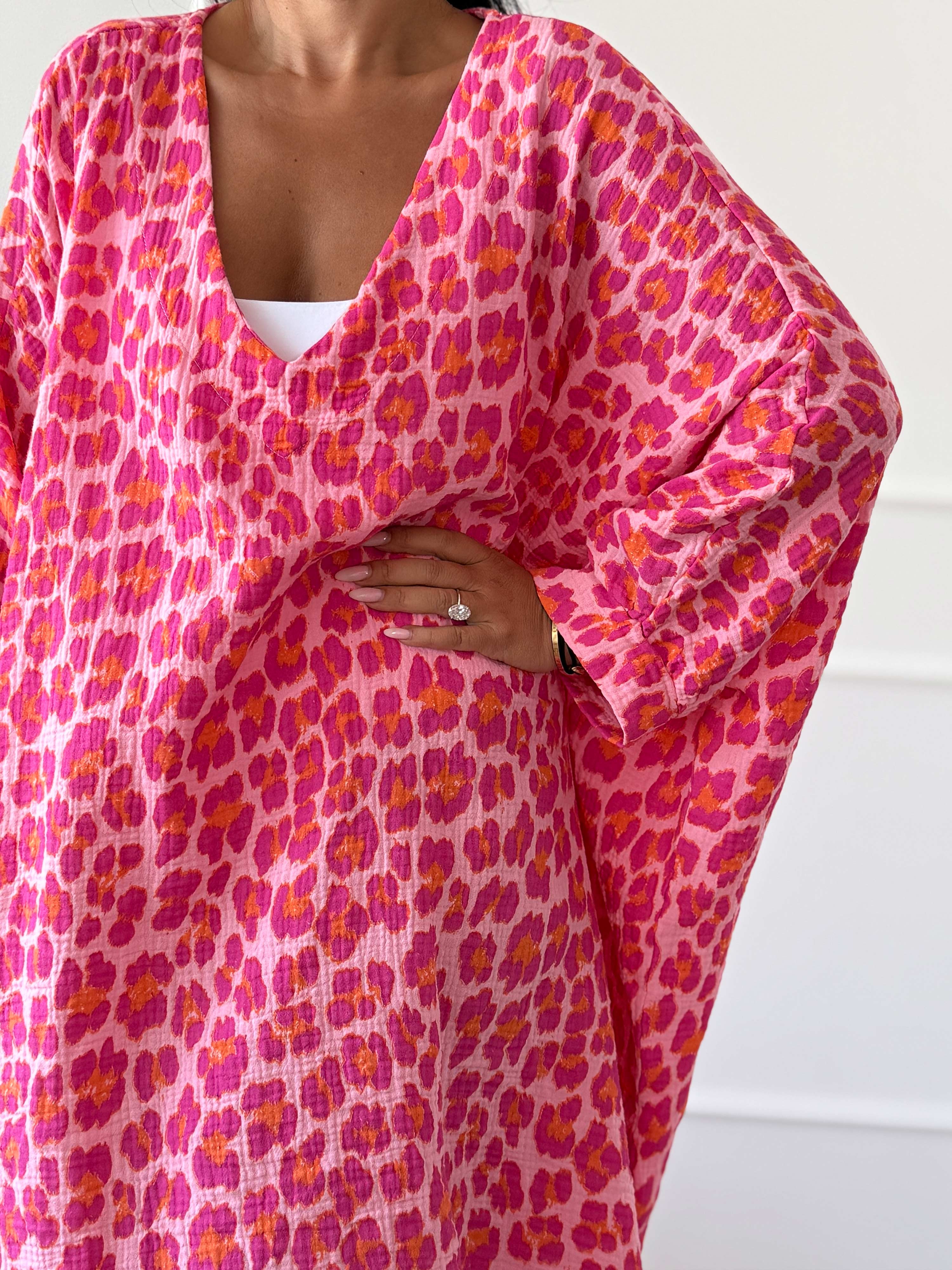 Oversize Musselin Blusen Poncho - Leo Juicy Oversize Musselin Blusen Poncho - Leo Juicy