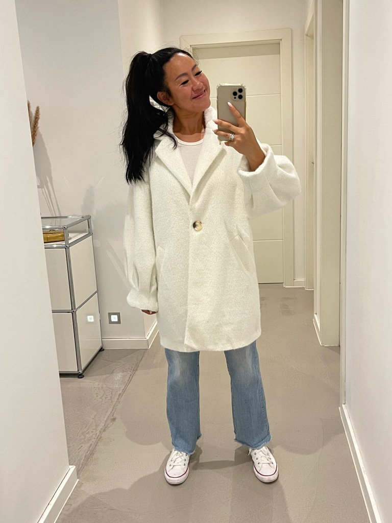 21838-Creme-3 Kurzmantel mit Ballonärmeln - Creme