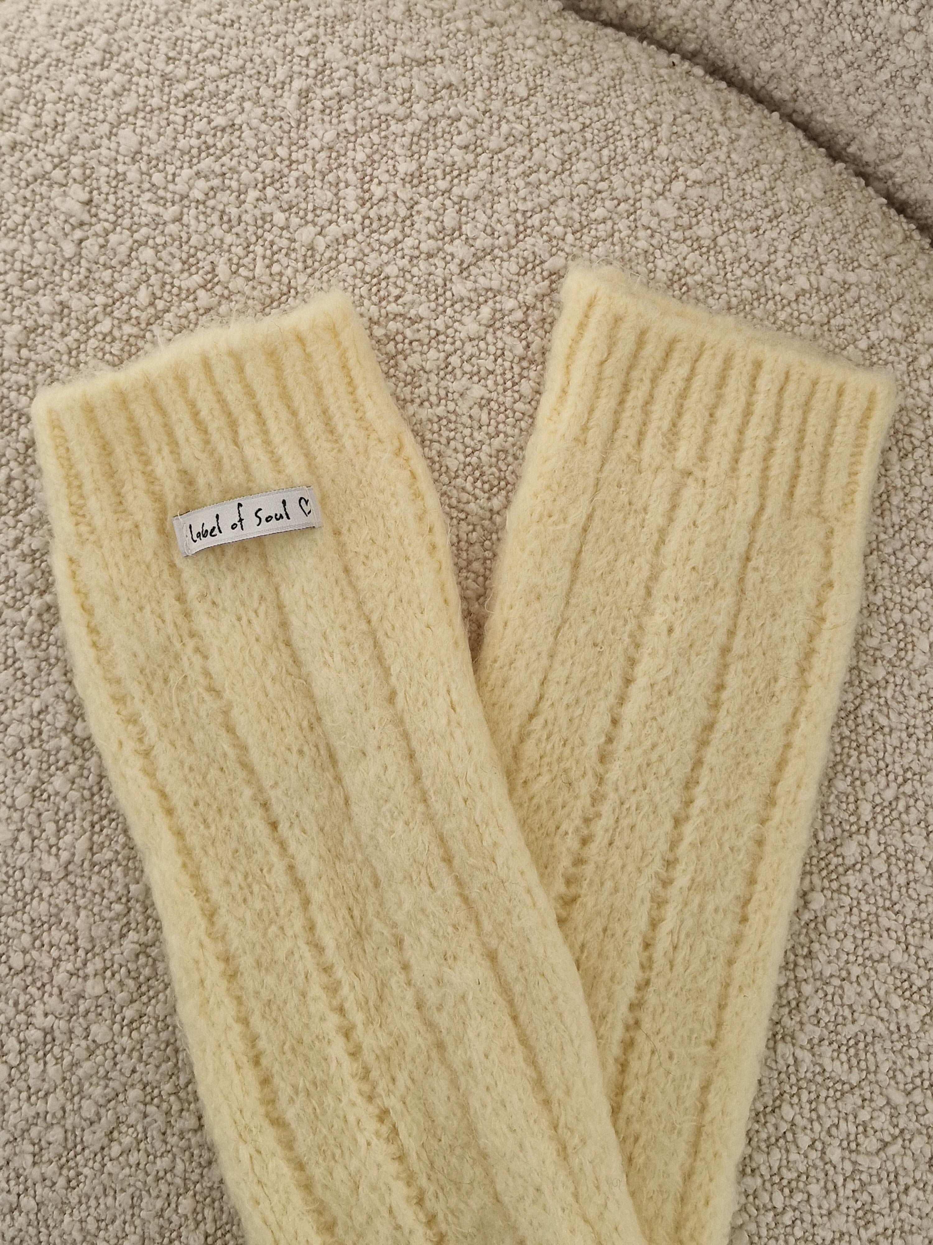 Strick Stulpen - FLAUSCHI - Beurre Strick Stulpen - FLAUSCHI - Beurre