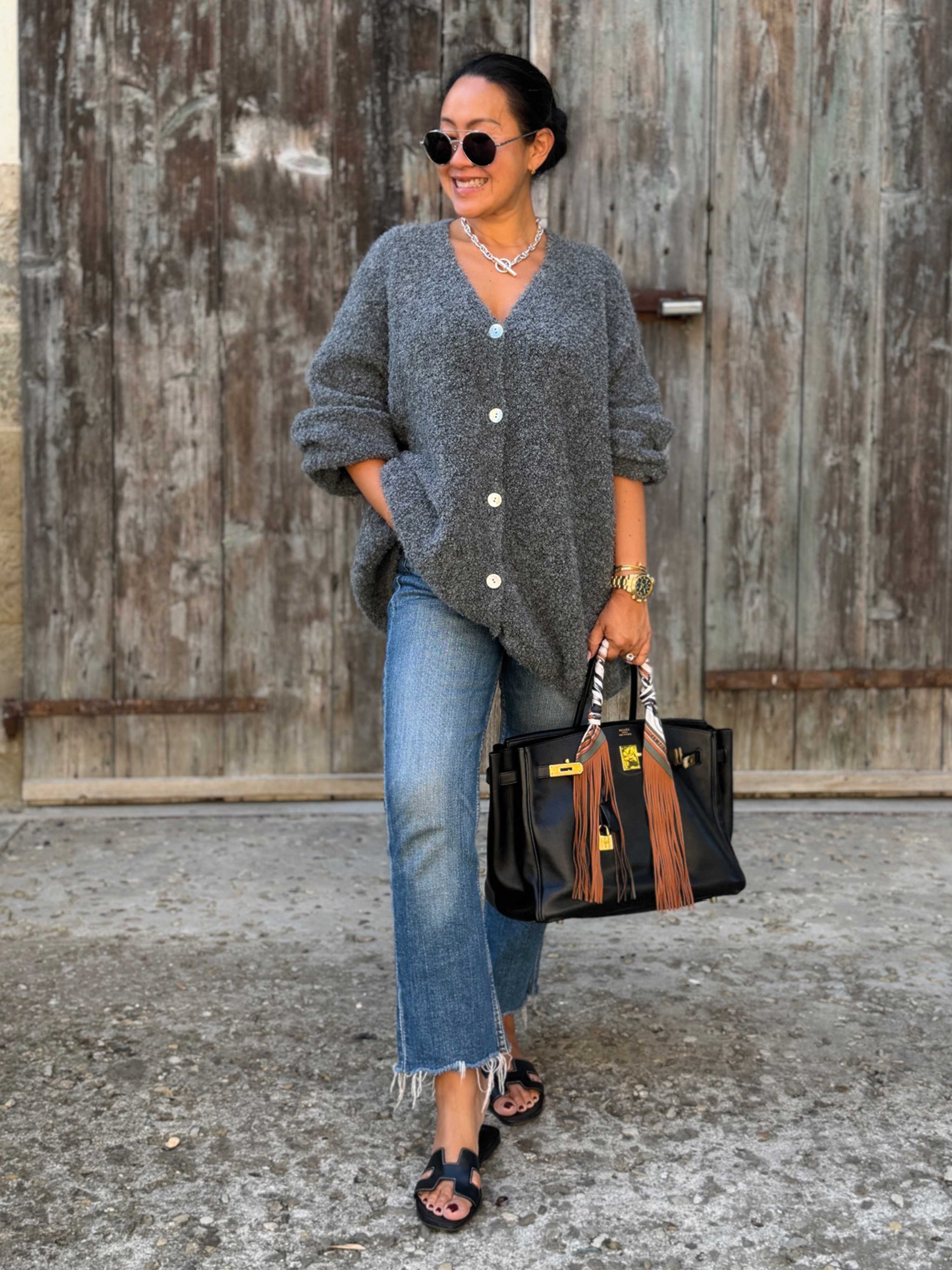 Oversize Bouclé Strickjacke mit V-Ausschnitt - Grau