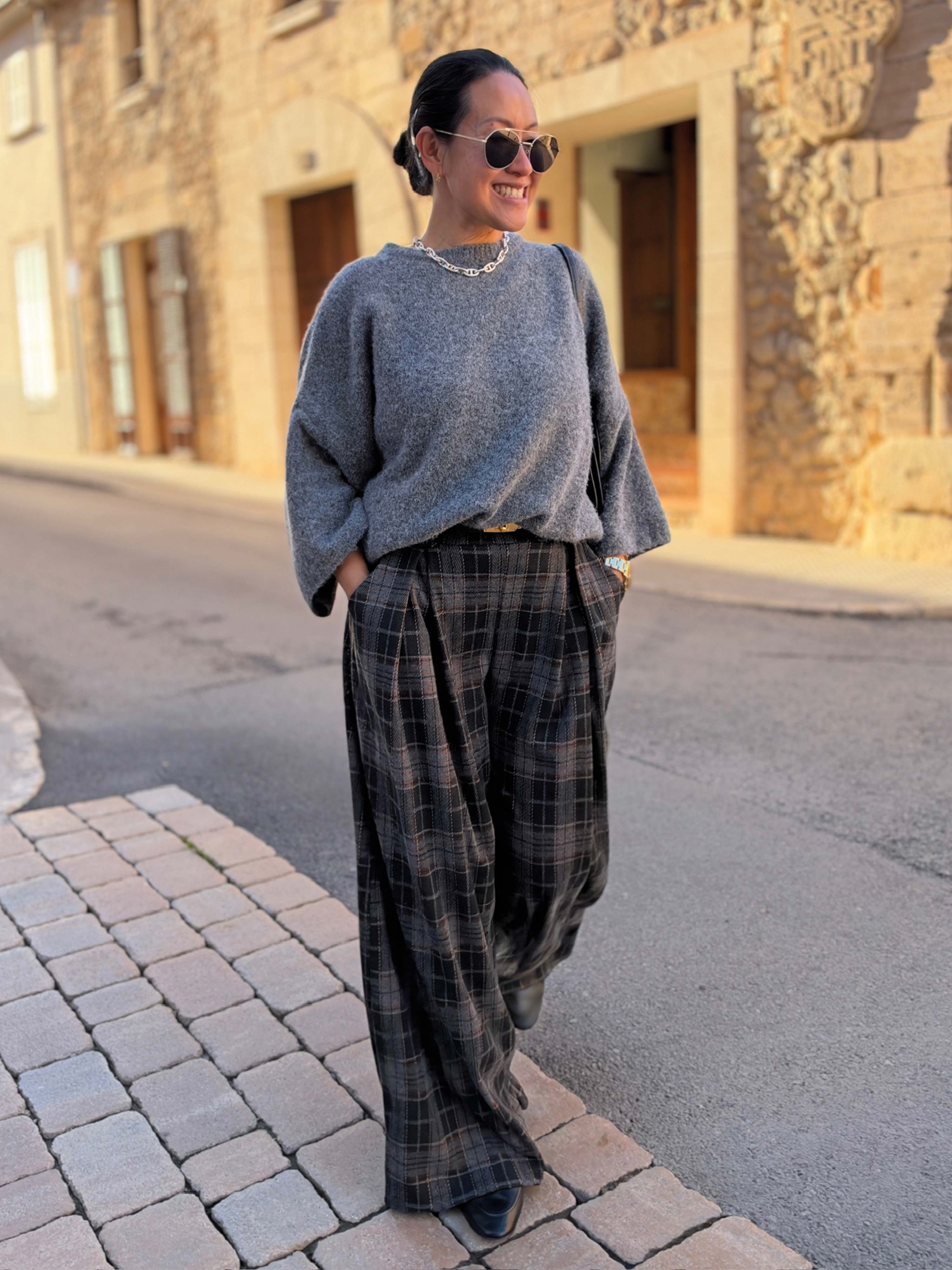 Palazzo Hose - KARO - Grau