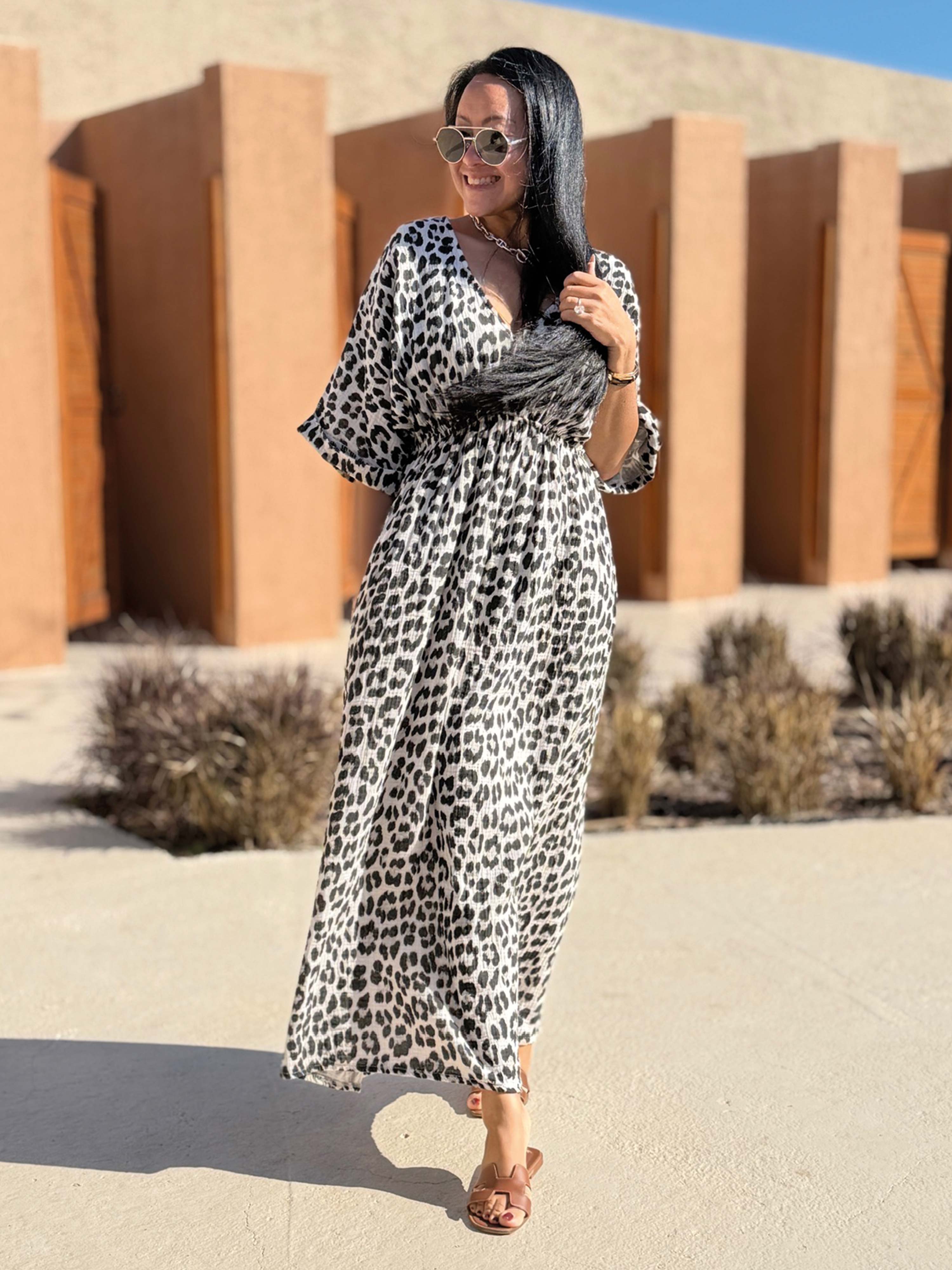 Musselin Kleid mit V-Ausschnitt - ONESIZE - Leo Beige