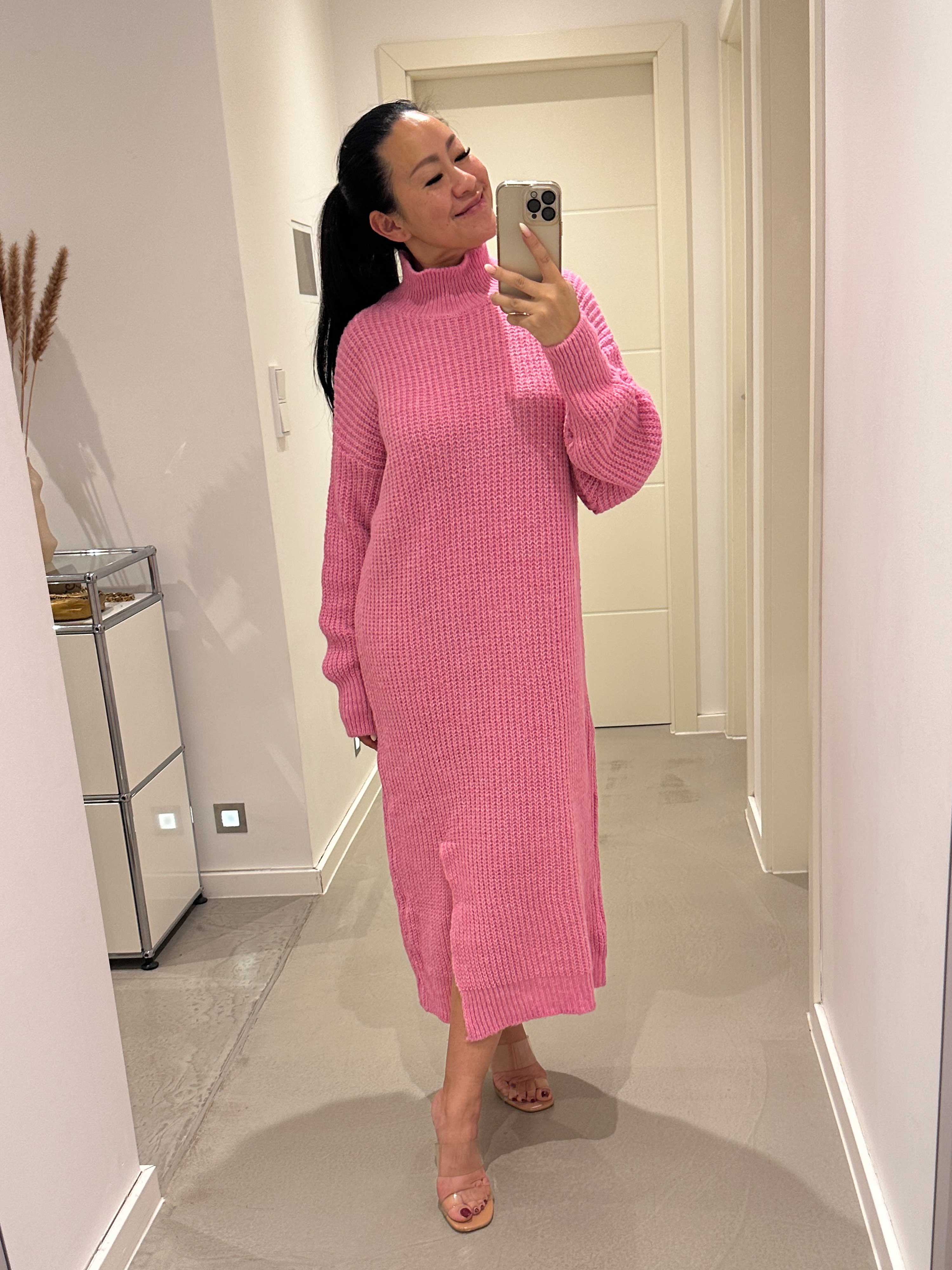 Strickkleid mit Stehkragen - Pink