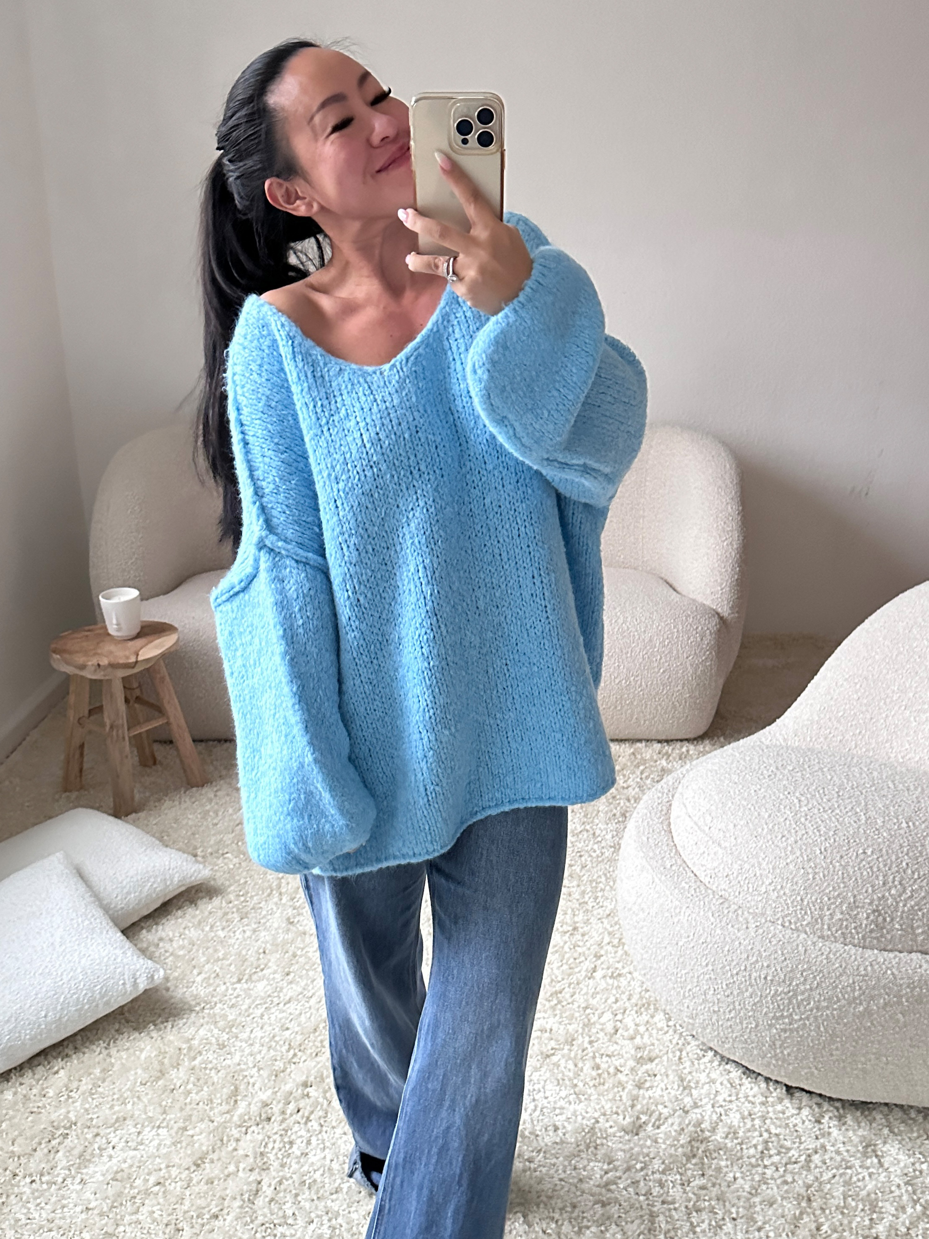 1062-Hellblau-Neu-2 Oversize Strickpullover mit V-Ausschnitt - FLAUSCHI - Hellblau