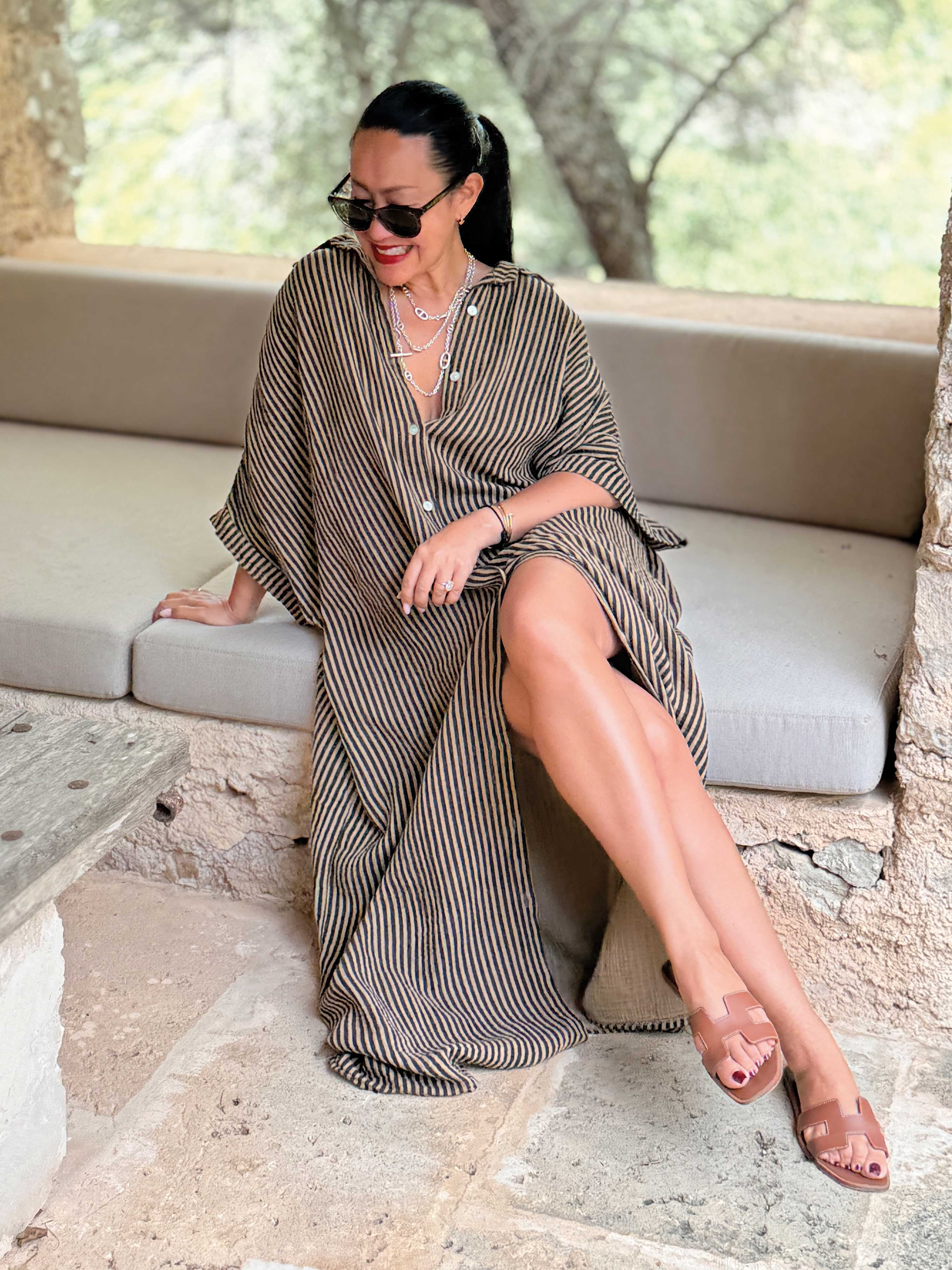 Musselin Oversize Kurzarm Blusenkleid - CAPRI - STRIPES Camel/Schwarz Musselin Oversize Kurzarm Blusenkleid - CAPRI - STRIPES Camel/Schwarz