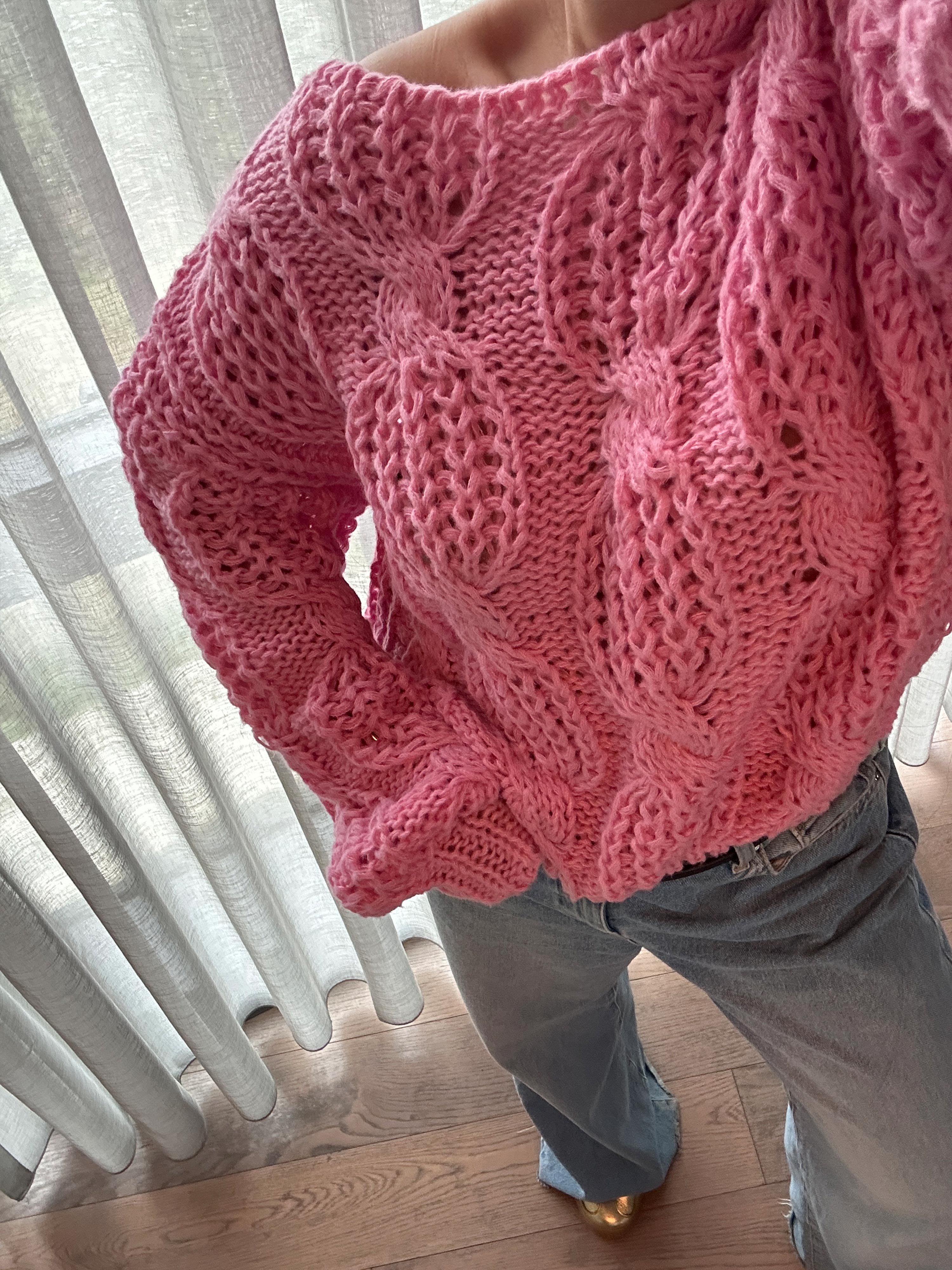LIMITED Grobstrickpullover mit Zopfmuster - Rosa LIMITED Grobstrickpullover mit Zopfmuster - Rosa
