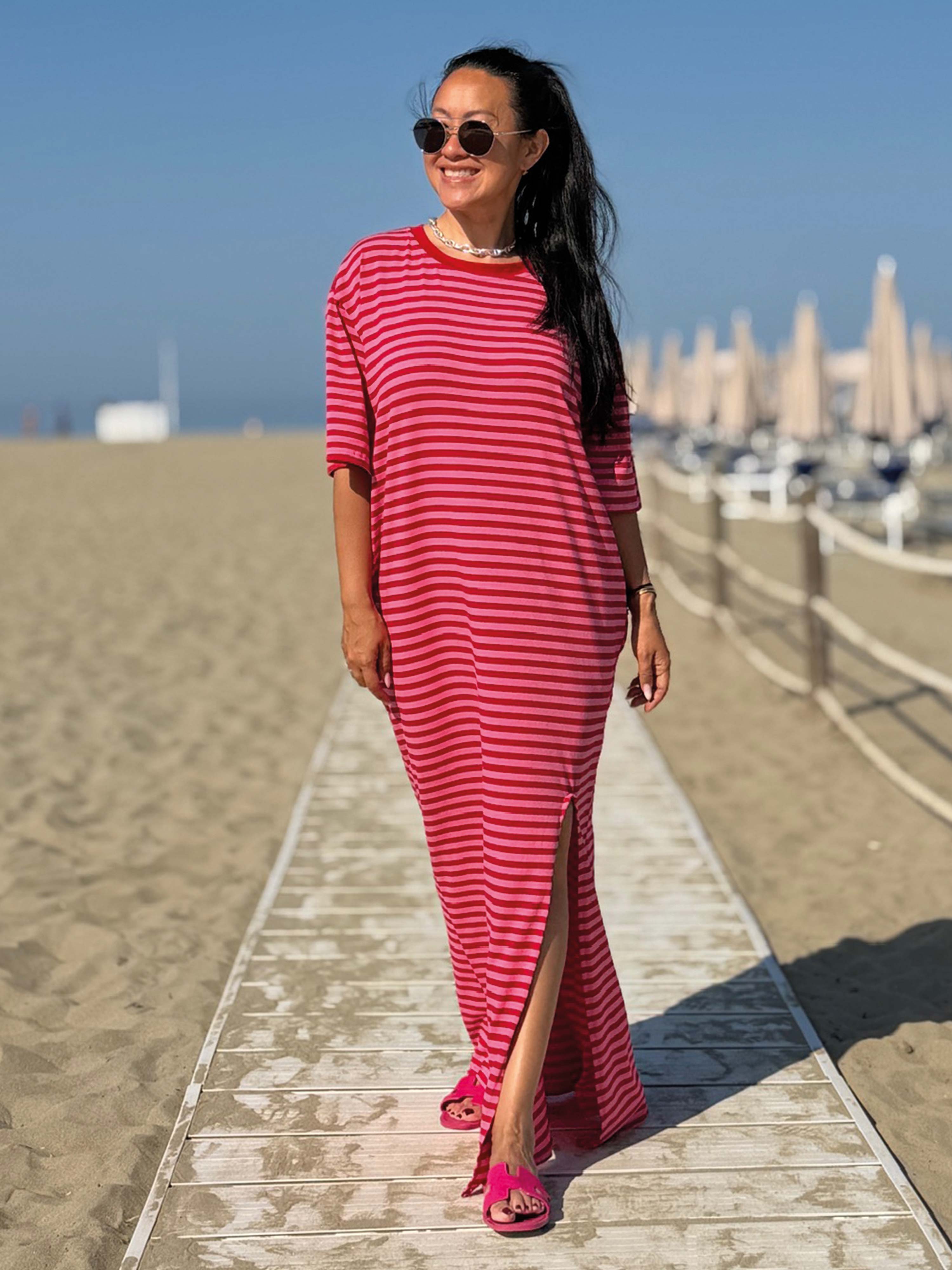 Kurzarm Kleid mit Seitentaschen - ONESIZE - Stripes Strawberry