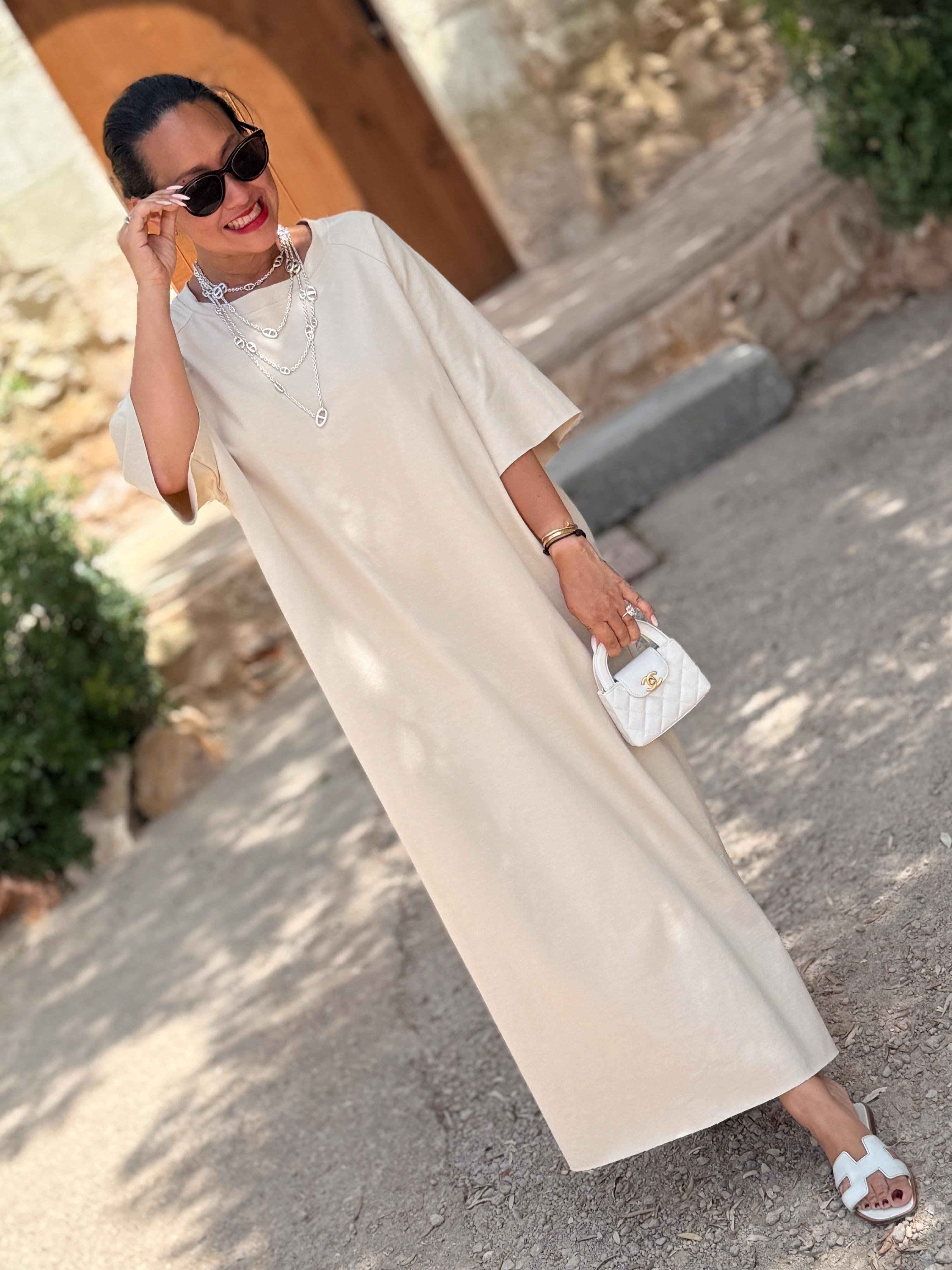 Oversize Sweatkleid - Almond Oversize Sweatkleid - Almond