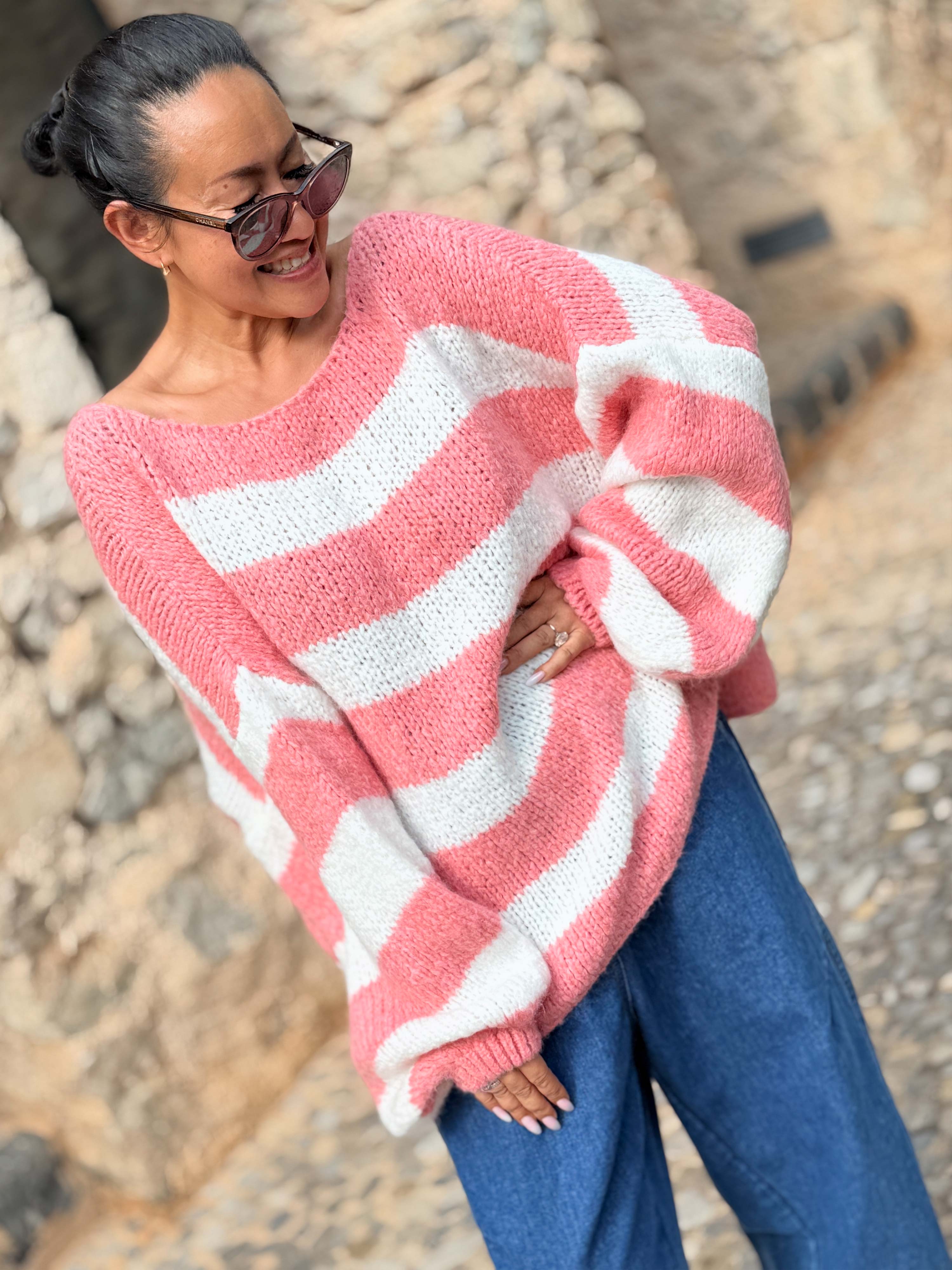 Oversize Cropped Strickpullover - FLAUSCHI - STRIPES - Koralle