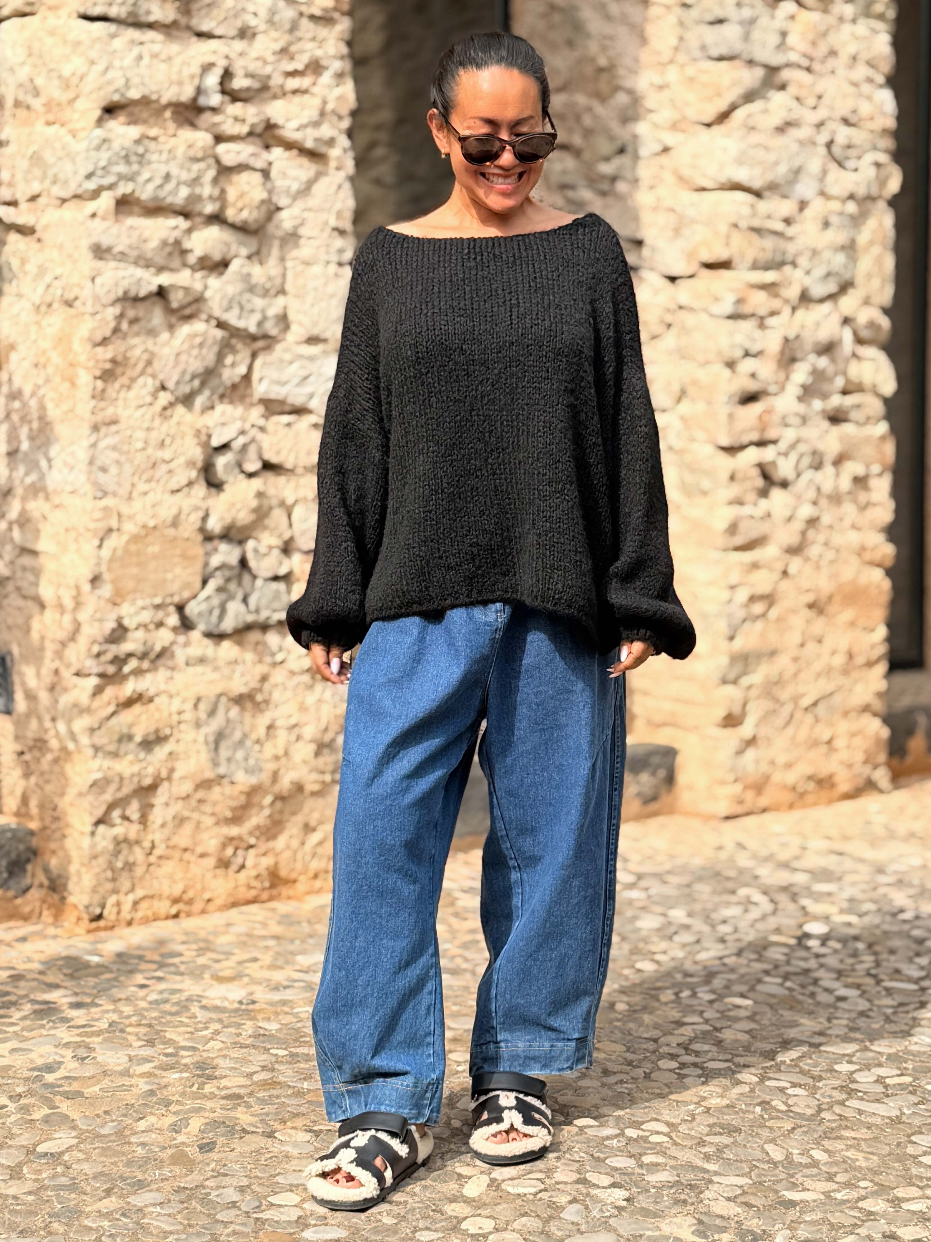 Oversize Cropped Strickpullover - FLAUSCHI - Schwarz