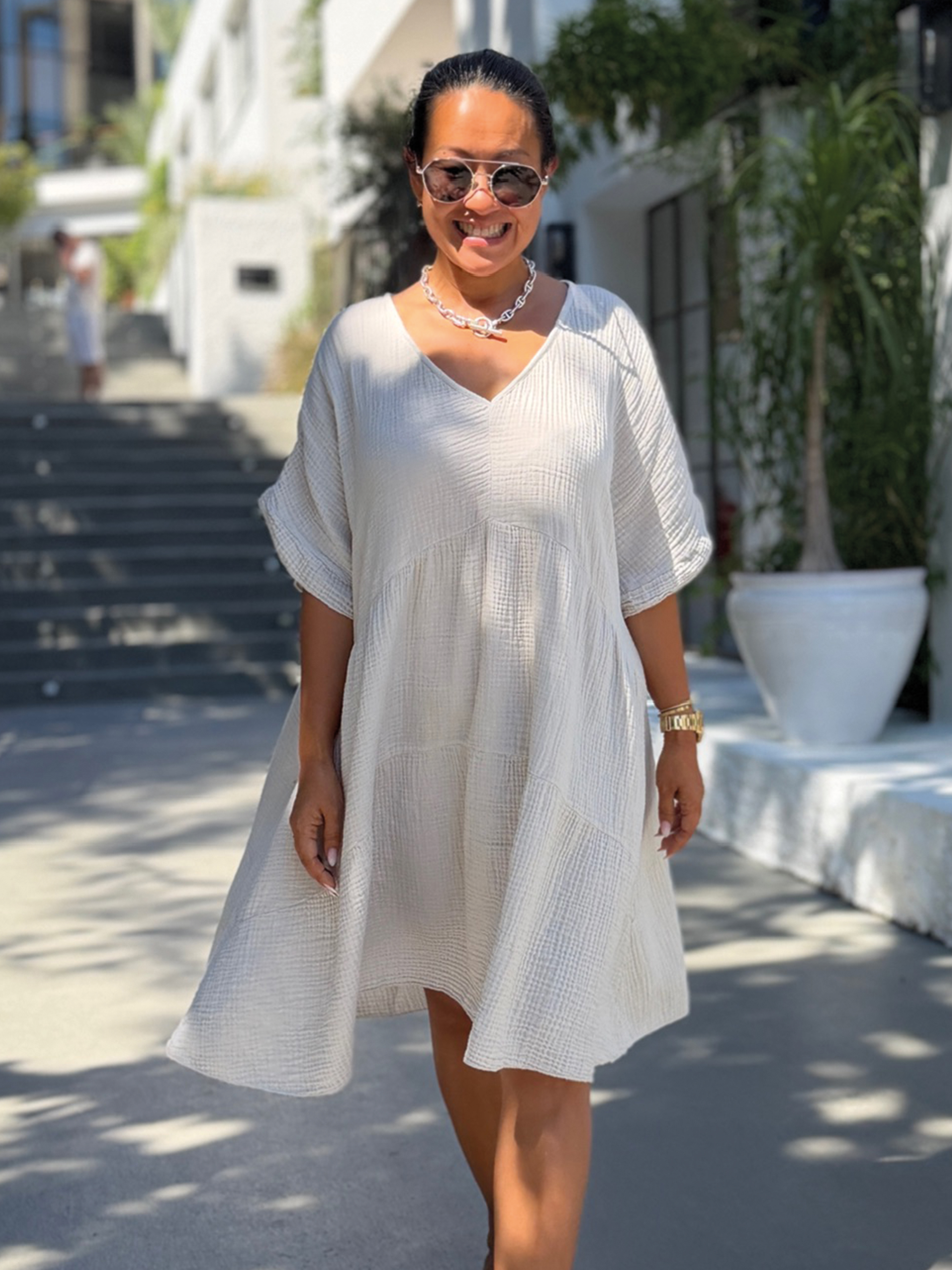 Musselin Tunika Midi mit V-Ausschnitt - Beige