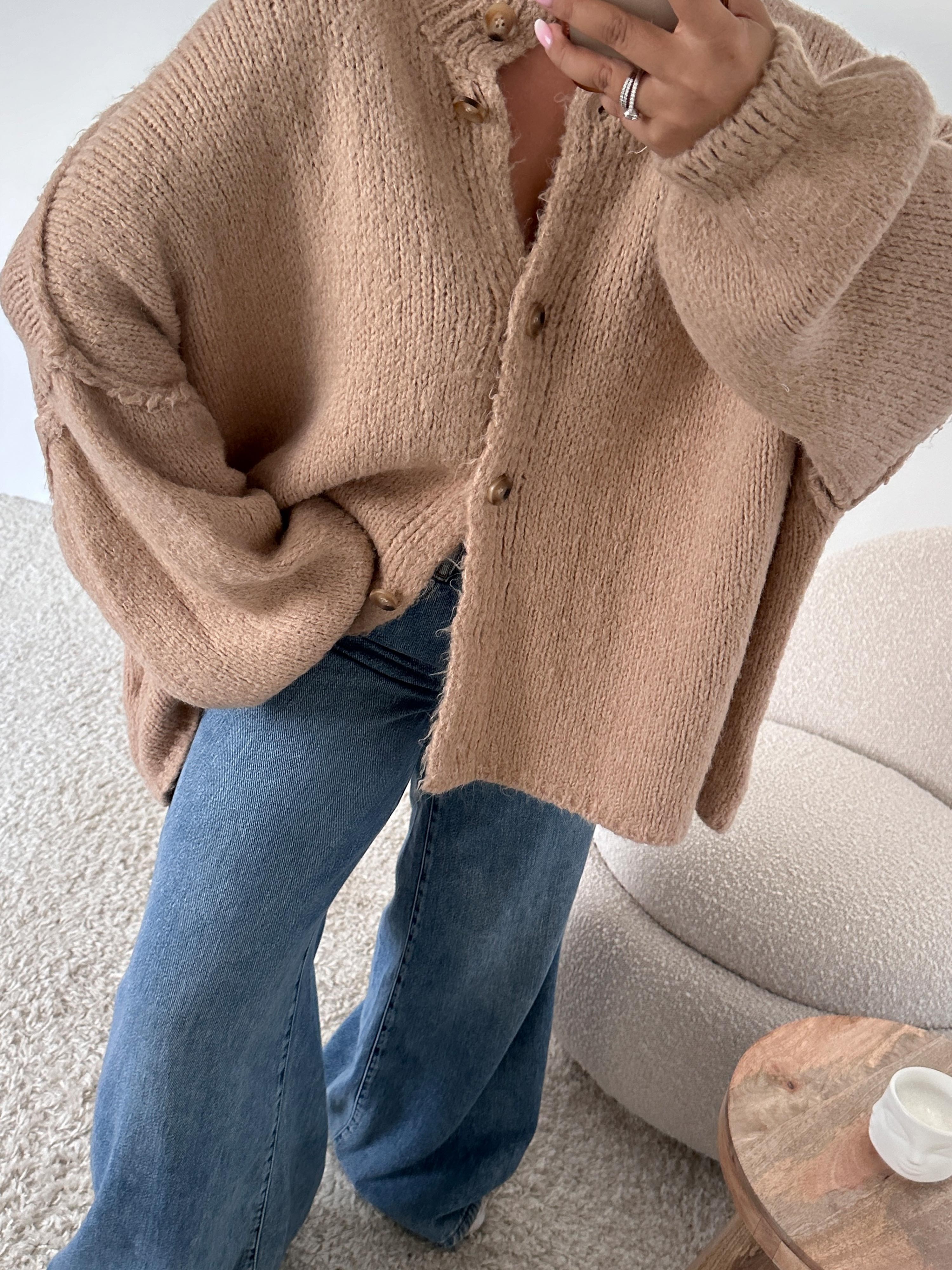 Oversize Cardigan - FLAUSCHI - Oatmeal Oversize Cardigan - FLAUSCHI - Oatmeal
