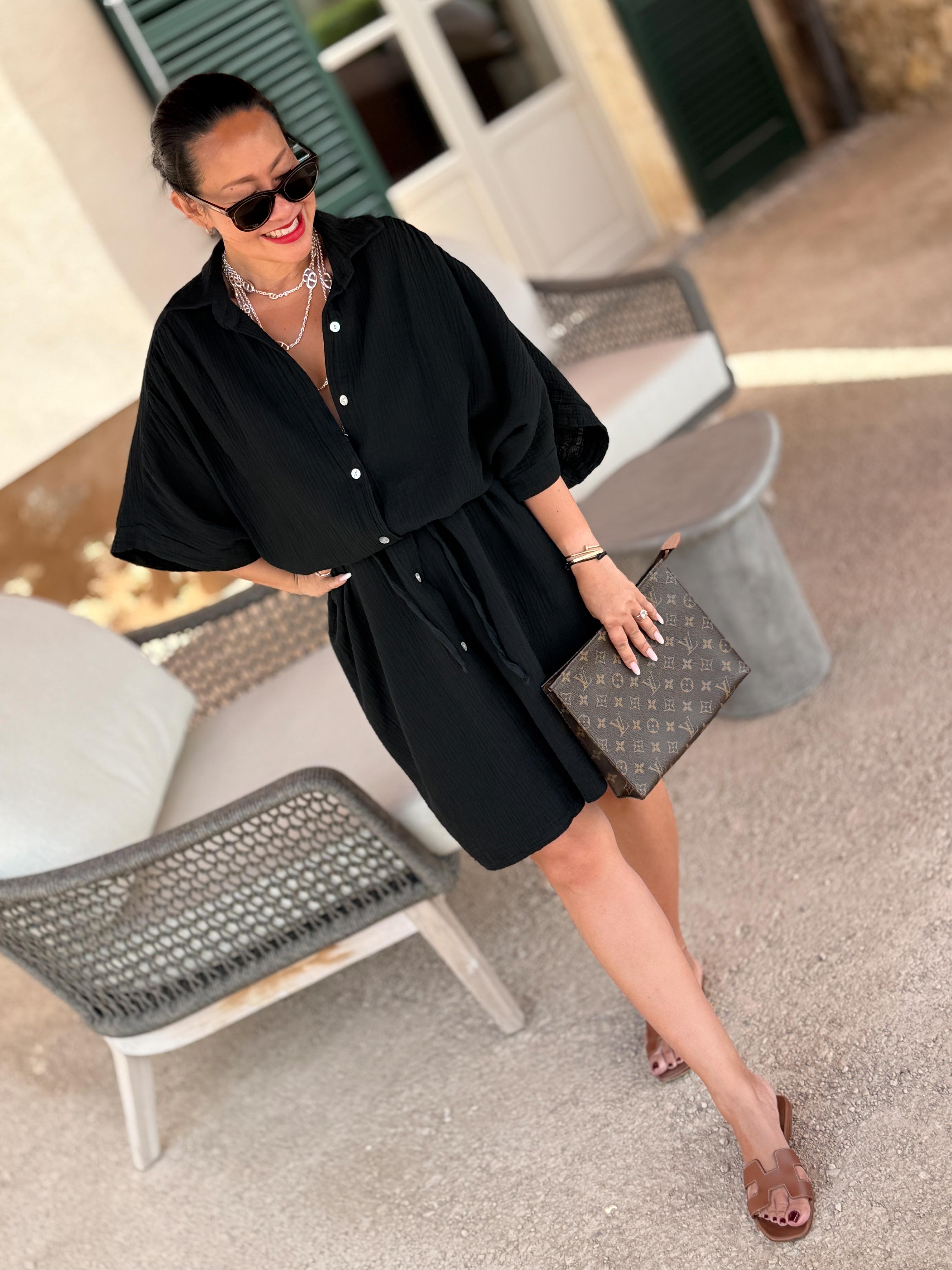 Musselin Oversize Kurzarm Blusenkleid - LANA - Schwarz Musselin Oversize Kurzarm Blusenkleid - LANA - Schwarz