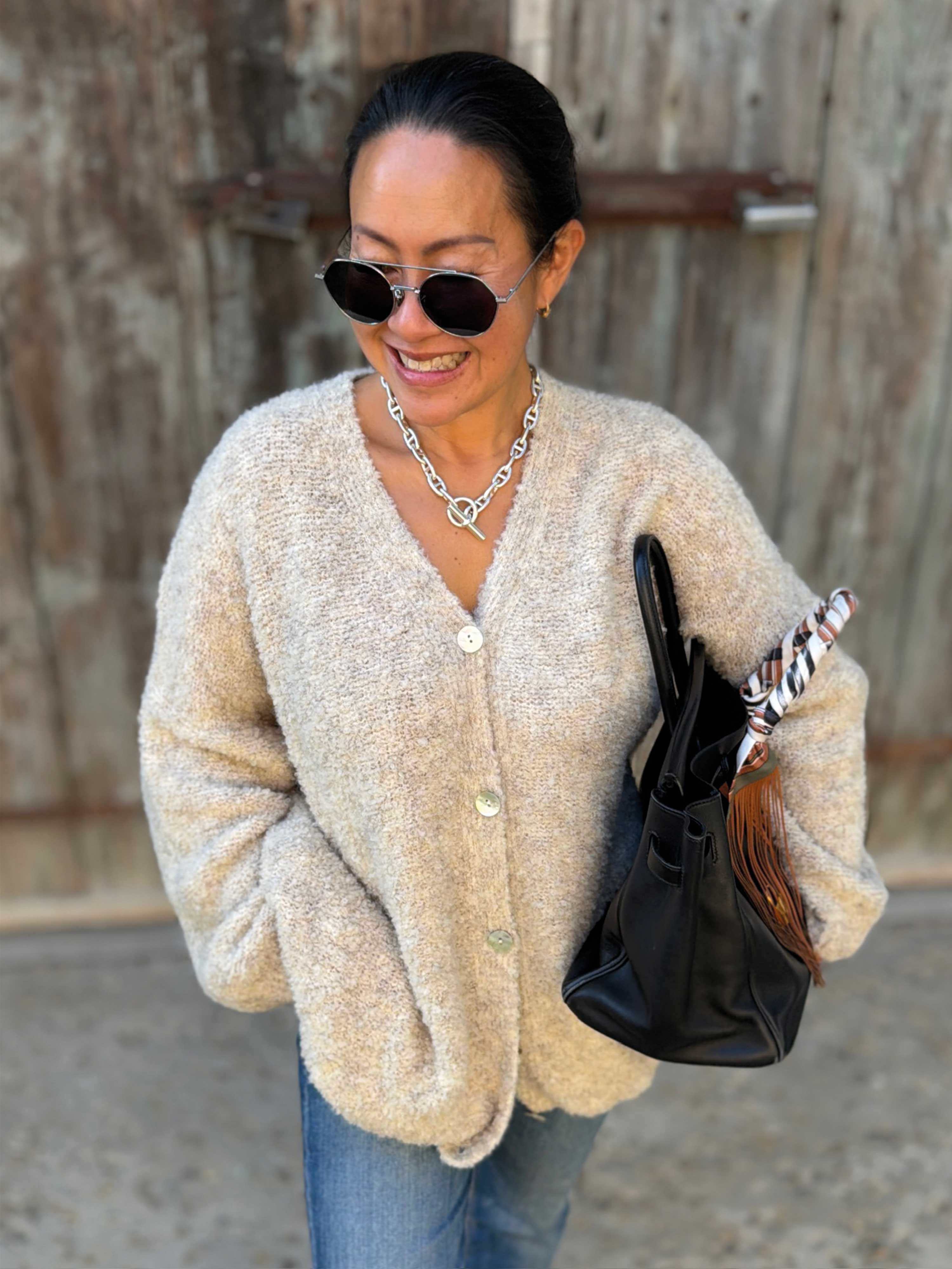 Oversize Bouclé Strickjacke mit V-Ausschnitt - Oatmeal