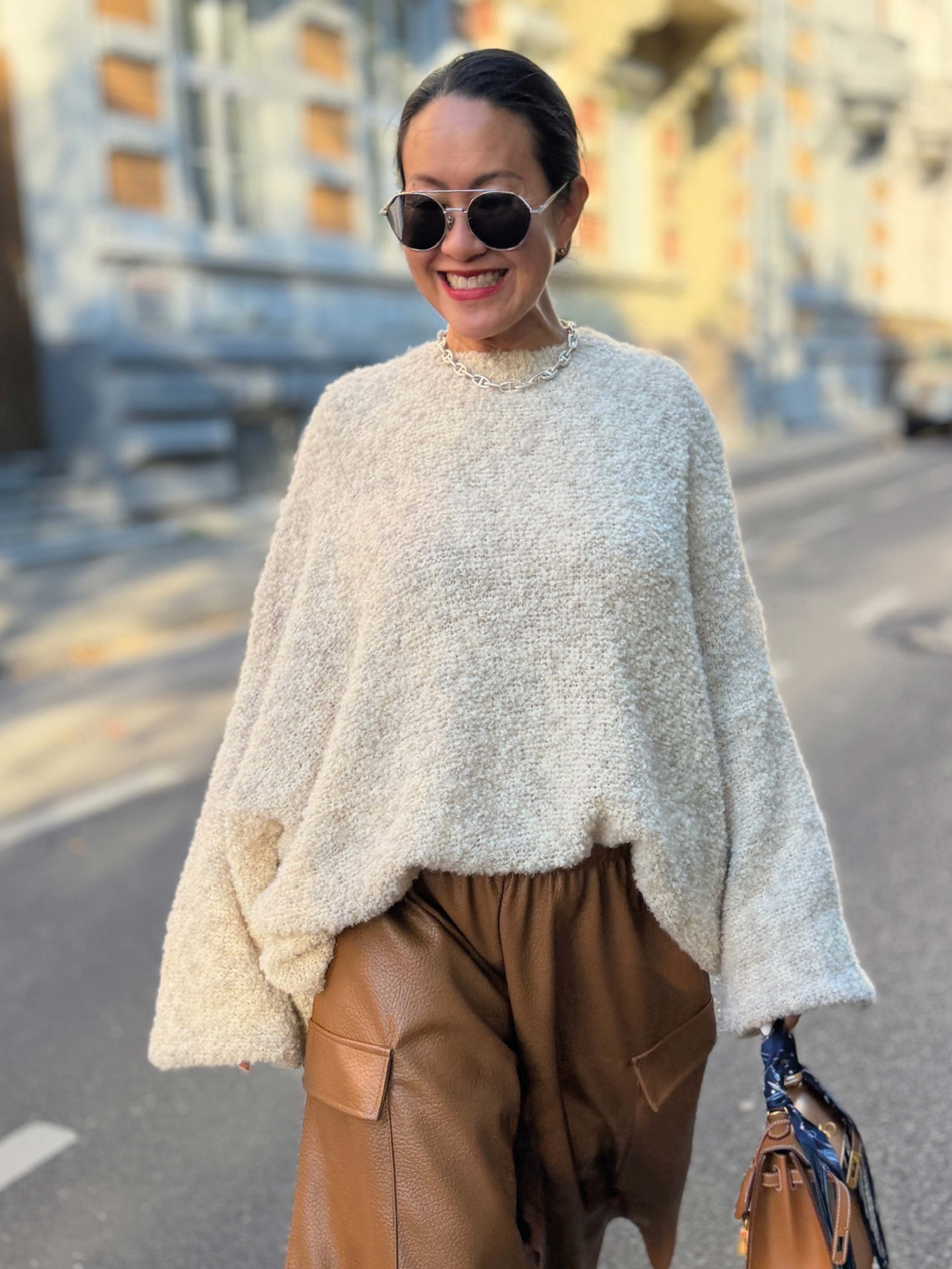 Oversize Rundhals Bouclé Strickpullover - Oatmeal