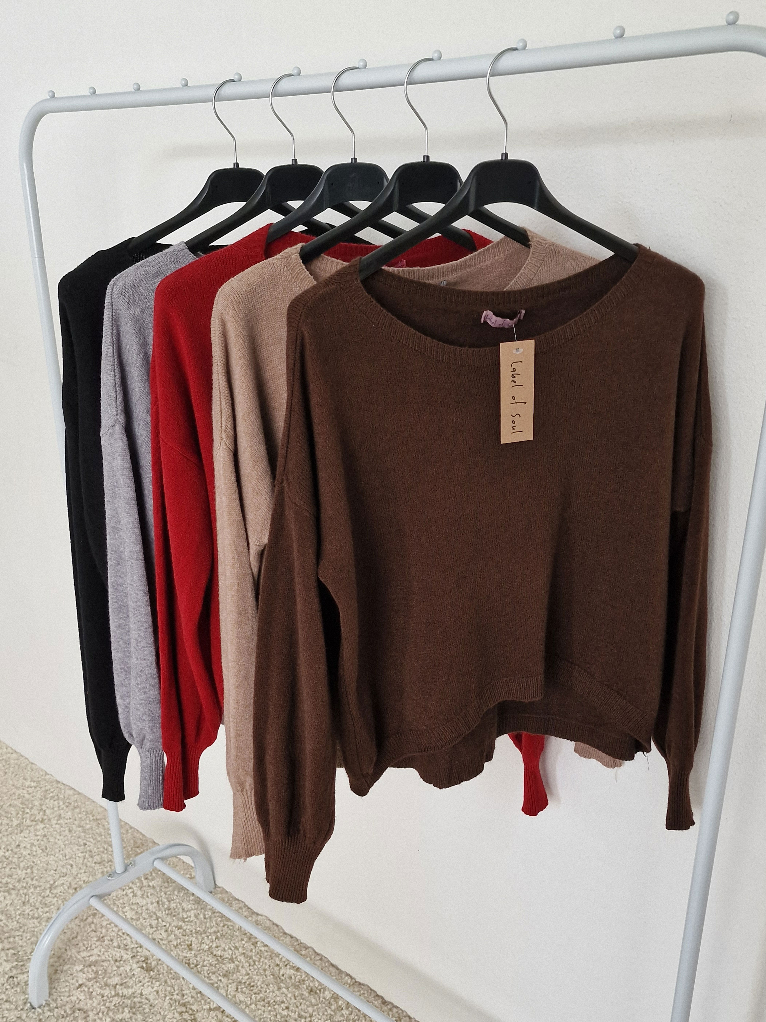 Cropped Viskose Pullover mit Rundhalsausschnitt - Schoko Cropped Viskose Pullover mit Rundhalsausschnitt - Schoko