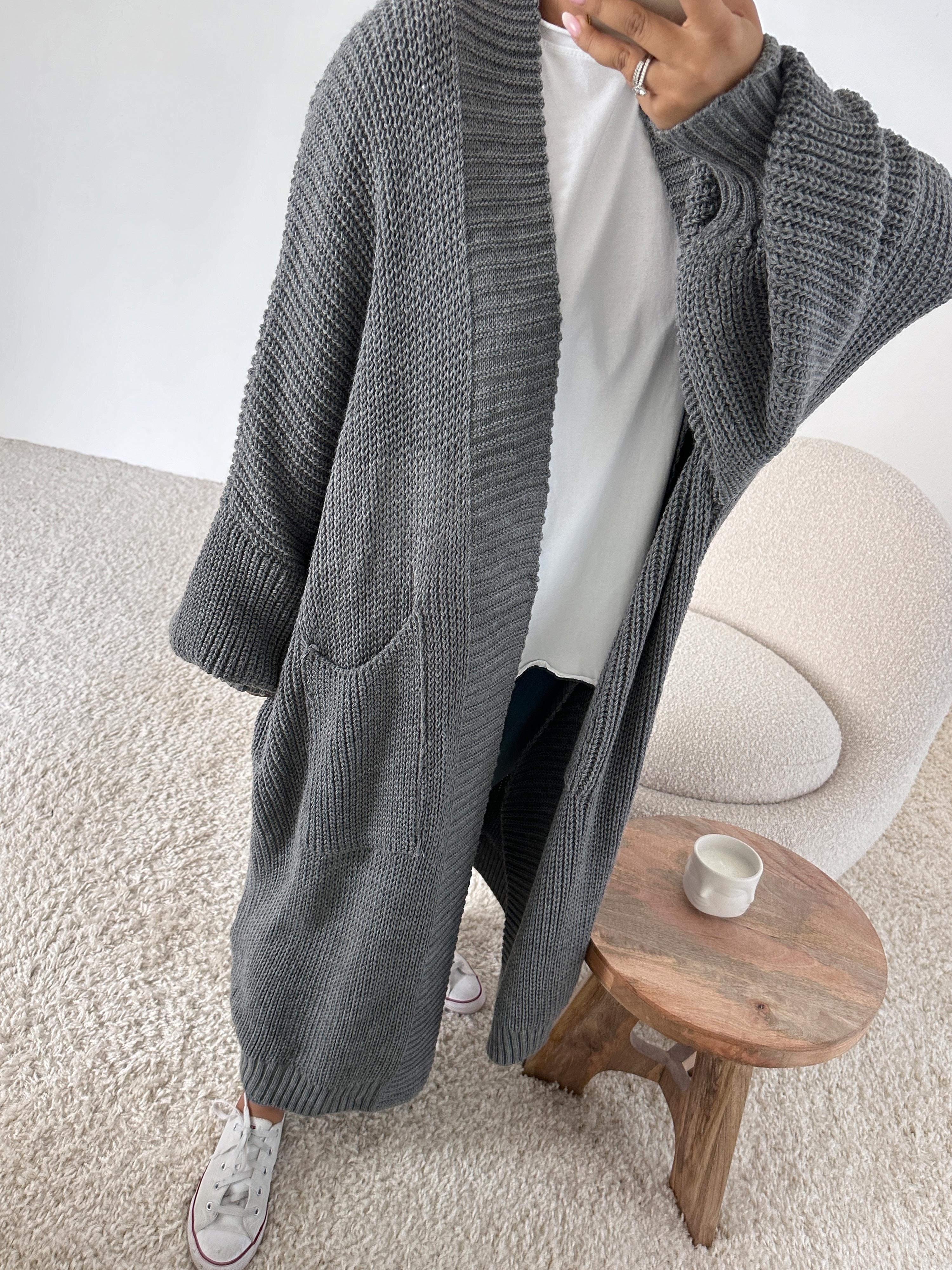 Basic Oversize Strickmantel - Grau Basic Oversize Strickmantel - Grau