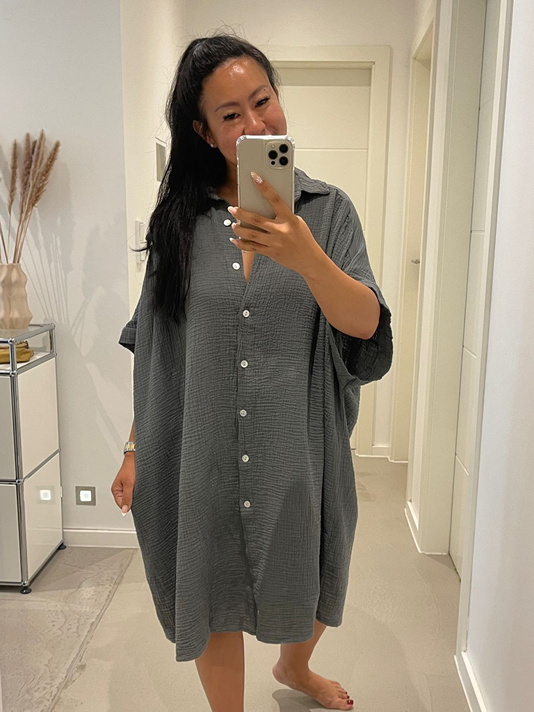 Musselin Oversize Kurzarm Bluse Long - Grau