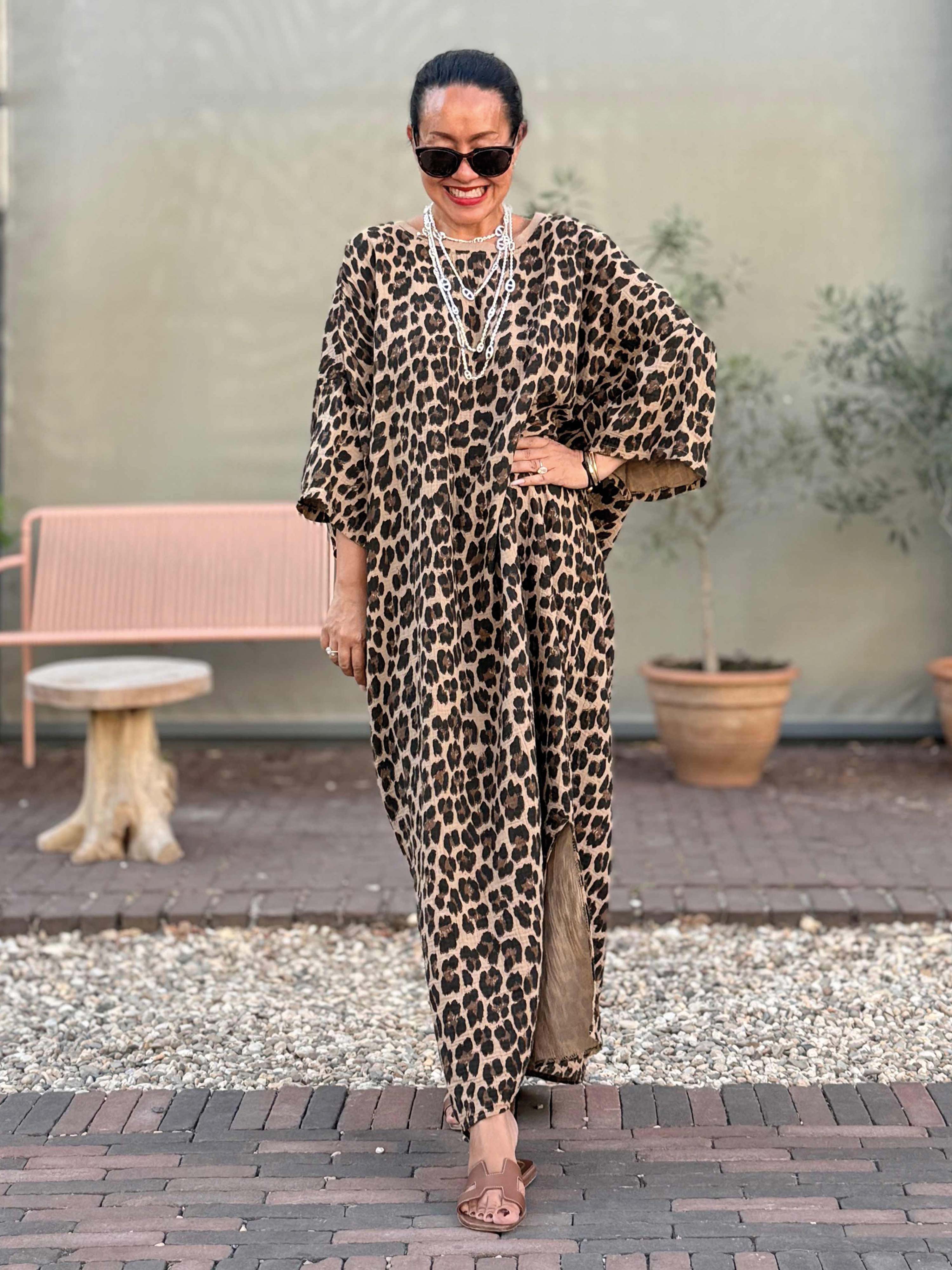 Musselin Oversize Kurzarm Sweatkleid - Leo Camel