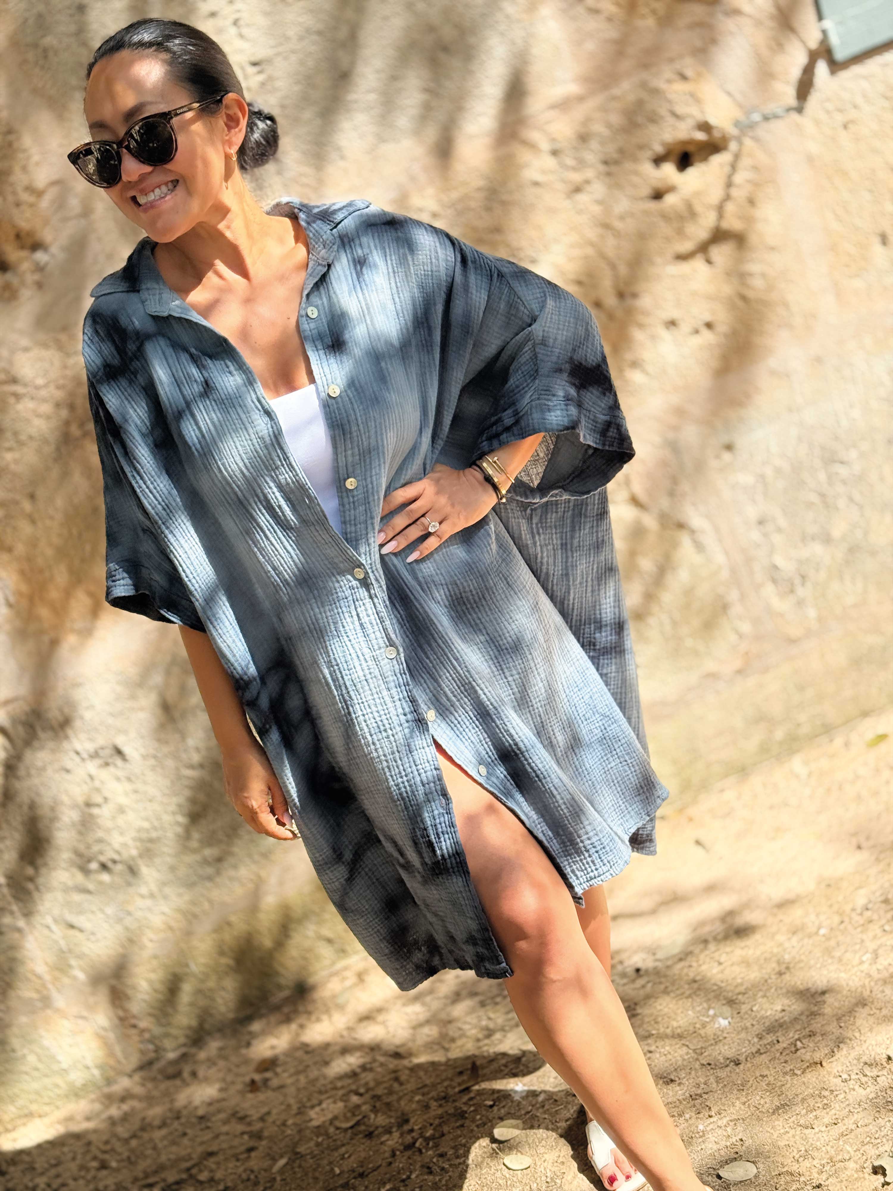 Musselin Oversize Kurzarm Bluse Long - BATIK - Grau Musselin Oversize Kurzarm Bluse Long - BATIK - Grau