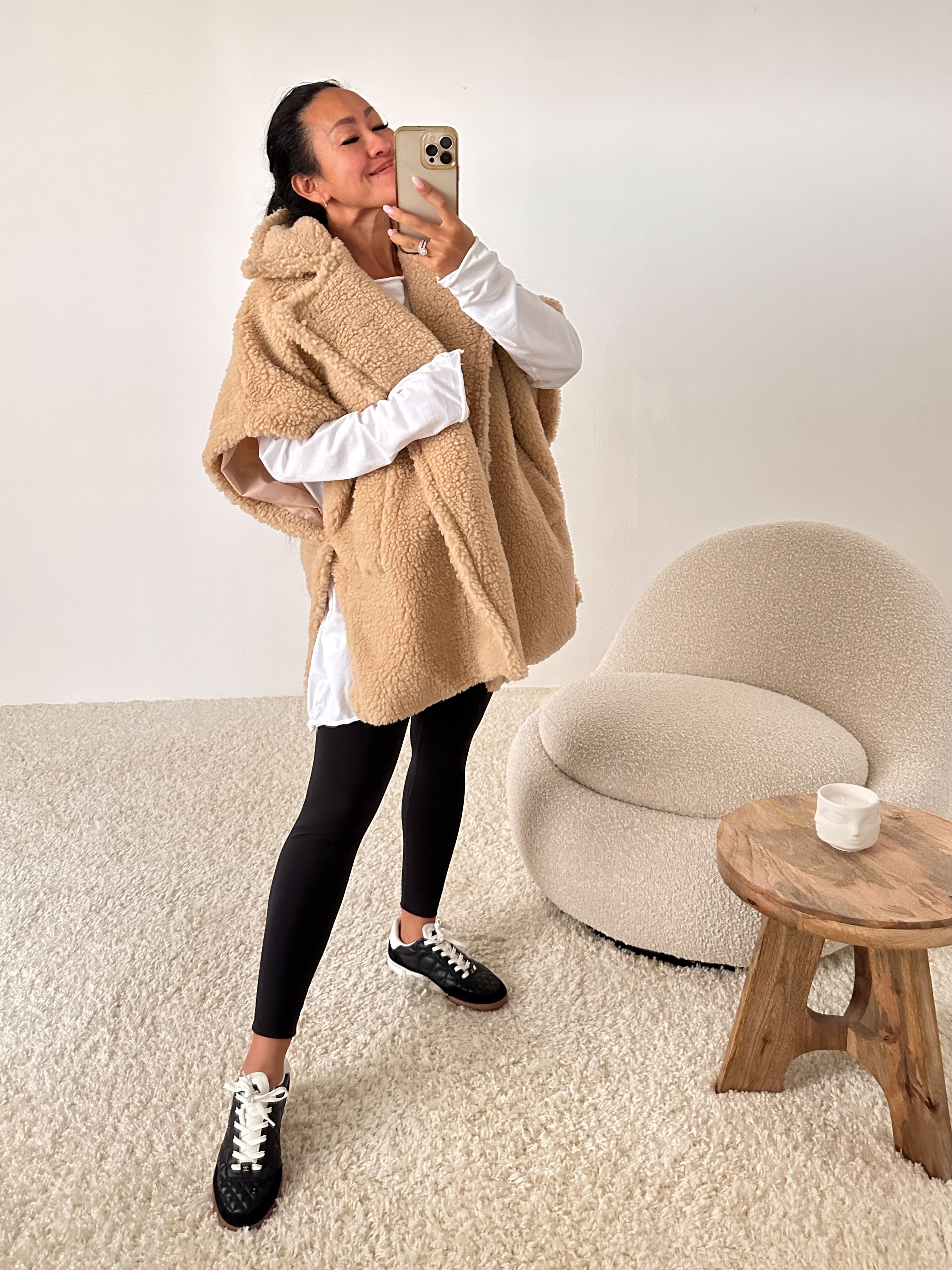 21489-Tragemuster Oversize Teddylook Weste - Vanille