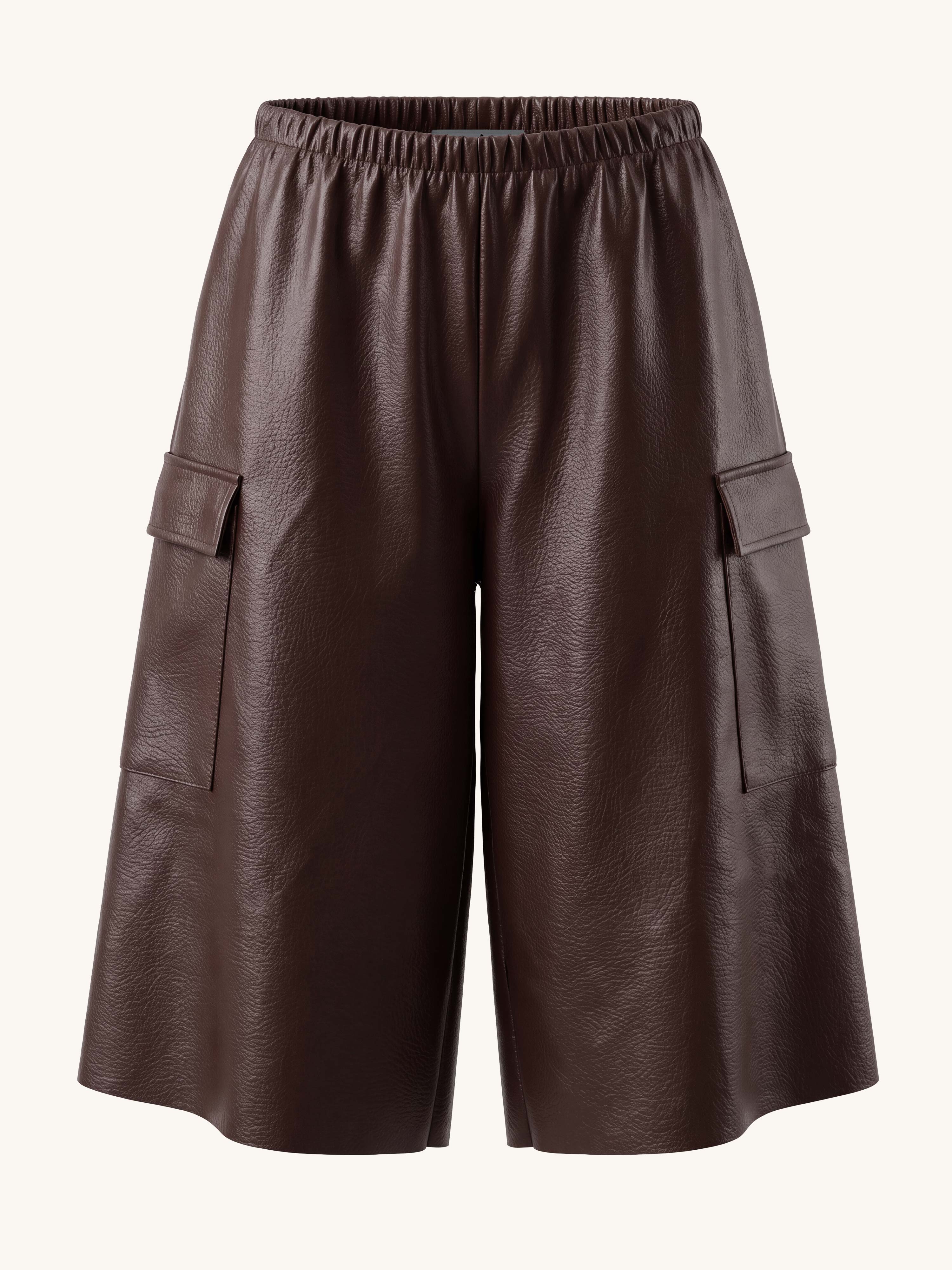 Vegan Leather Bermuda Shorts - Schoko
