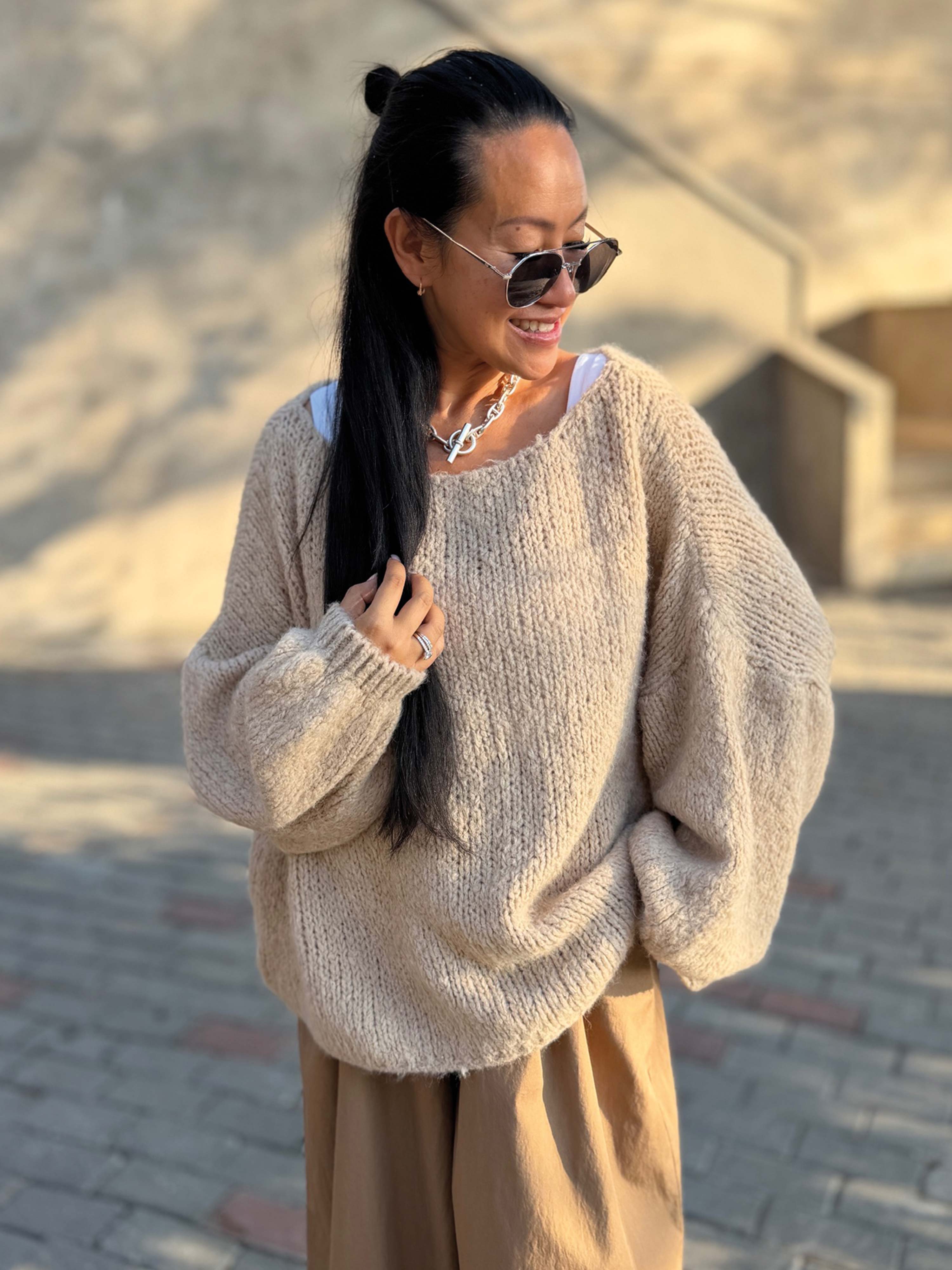 Oversize Cropped Strickpullover - FLAUSCHI - Beige