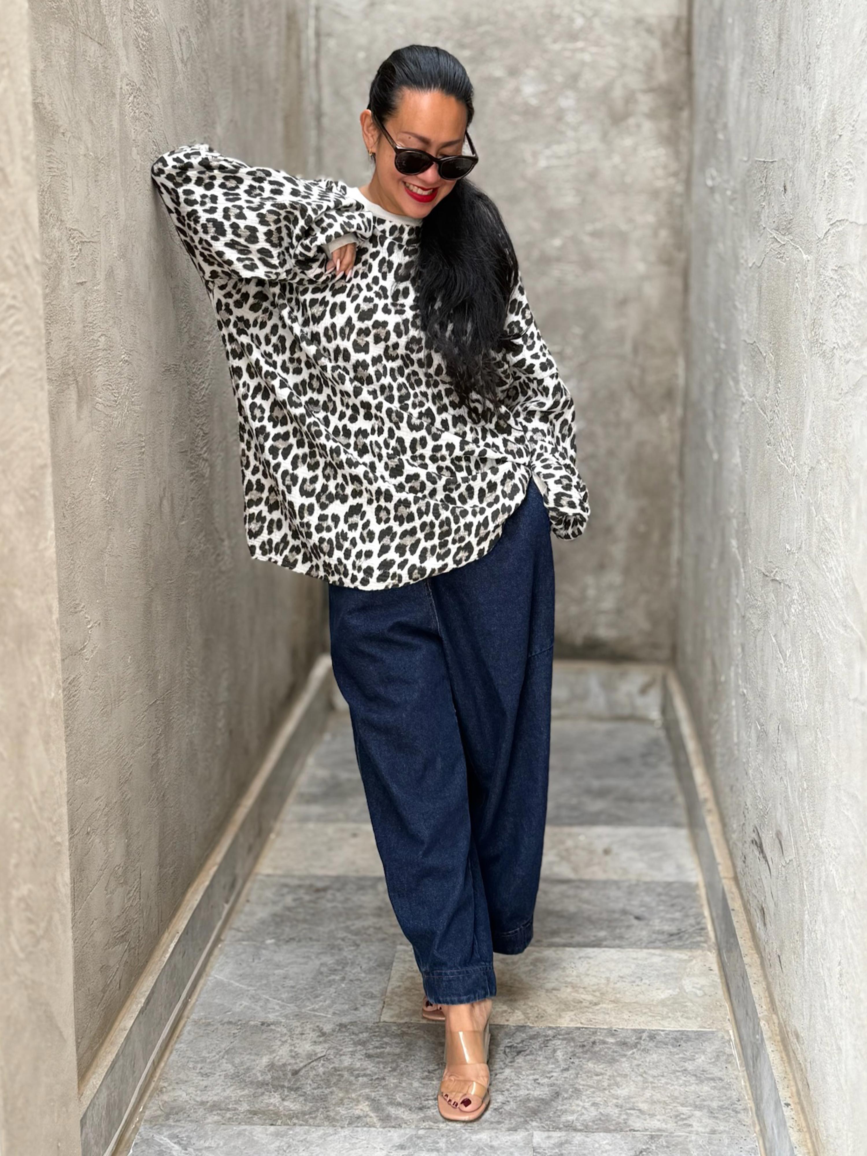 Musselin Oversize Sweatshirt - Leo Beige Musselin Oversize Sweatshirt - Leo Beige