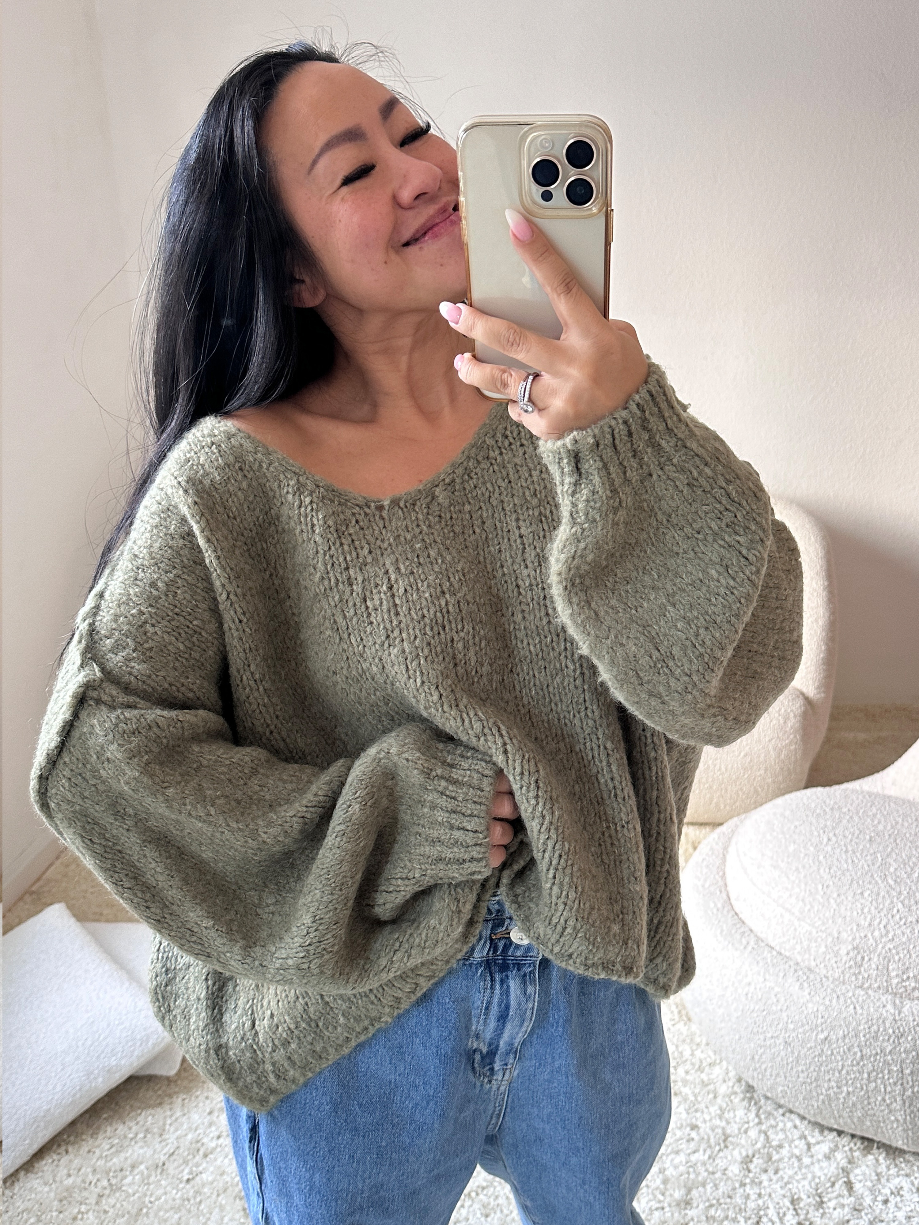 Oversize CROPPED Strickpullover mit V-Ausschnitt - FLAUSCHI - Matcha