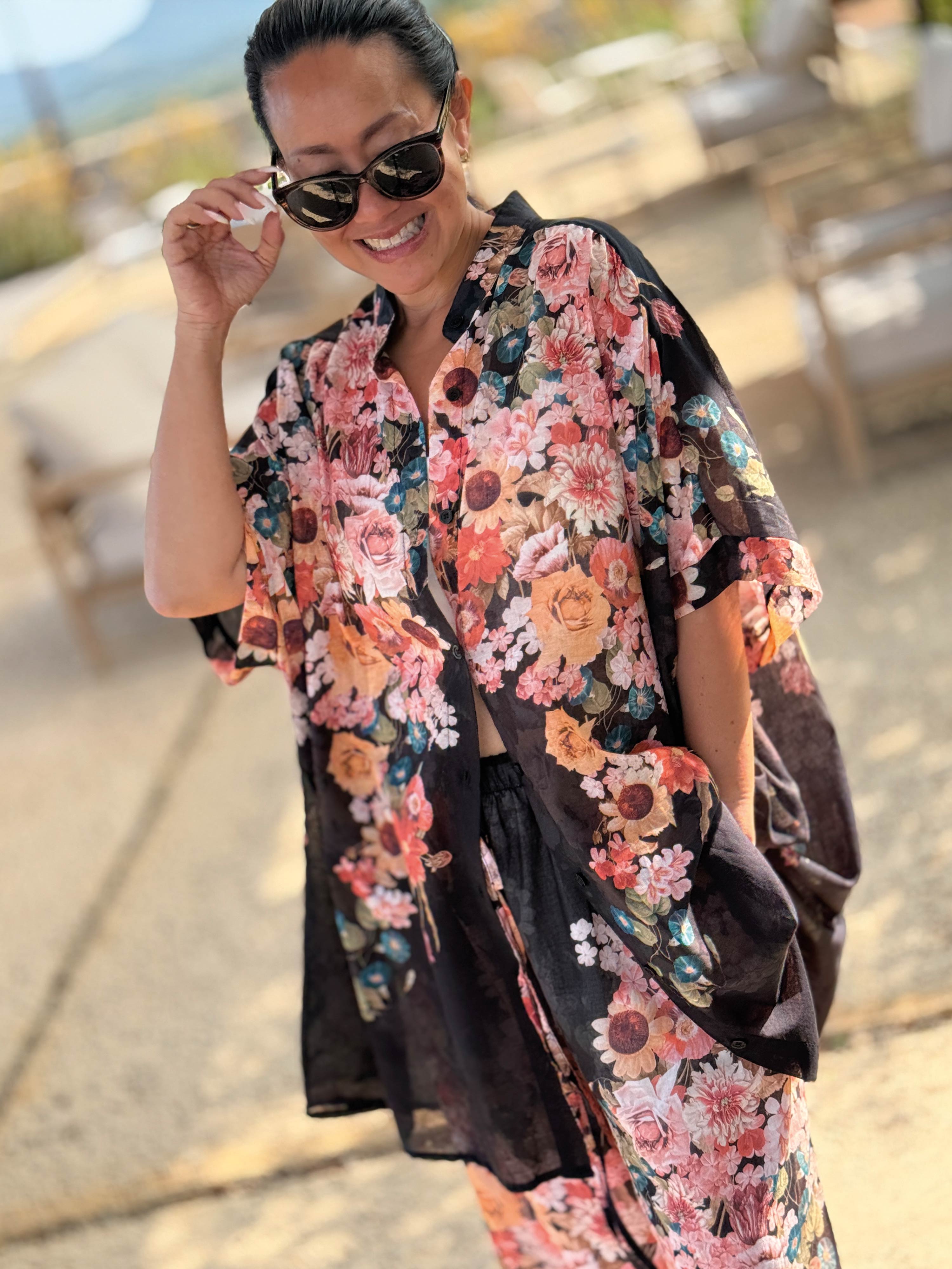 Cotton Oversize Kurzarm Bluse Midi - MILLE FLEURS - Schwarz