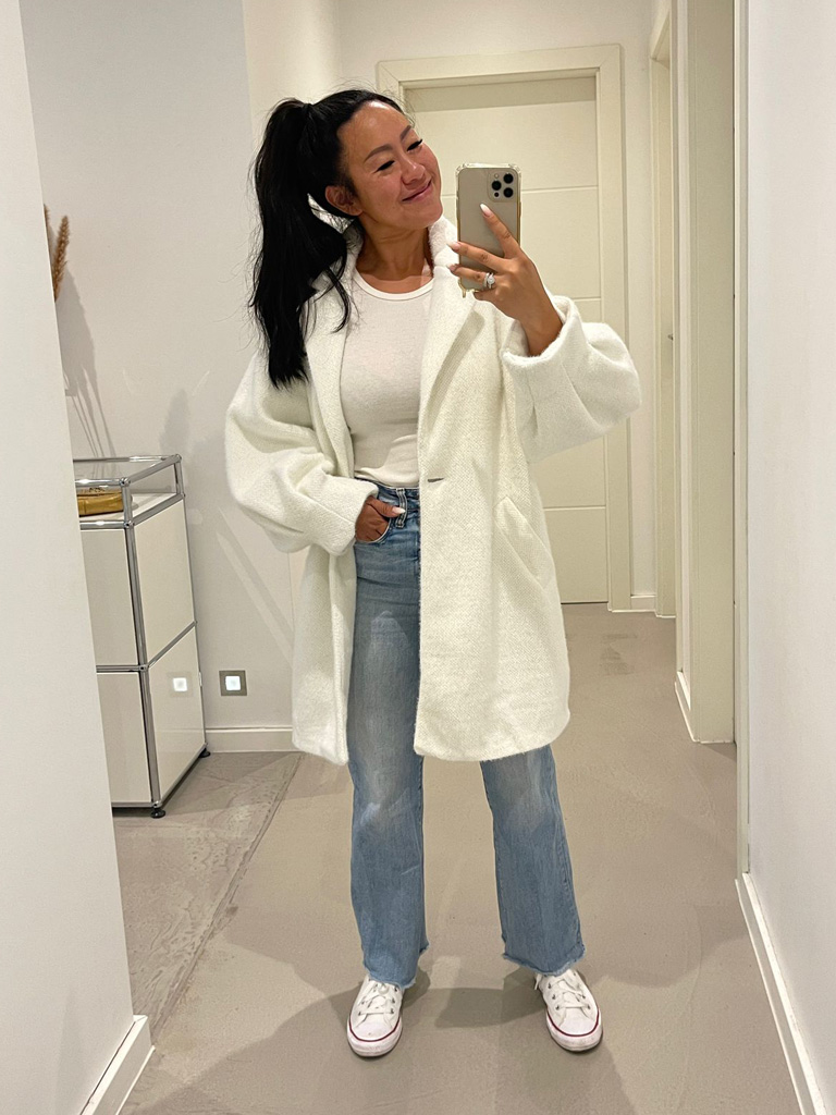 21838-Creme-2 Kurzmantel mit Ballonärmeln - Creme