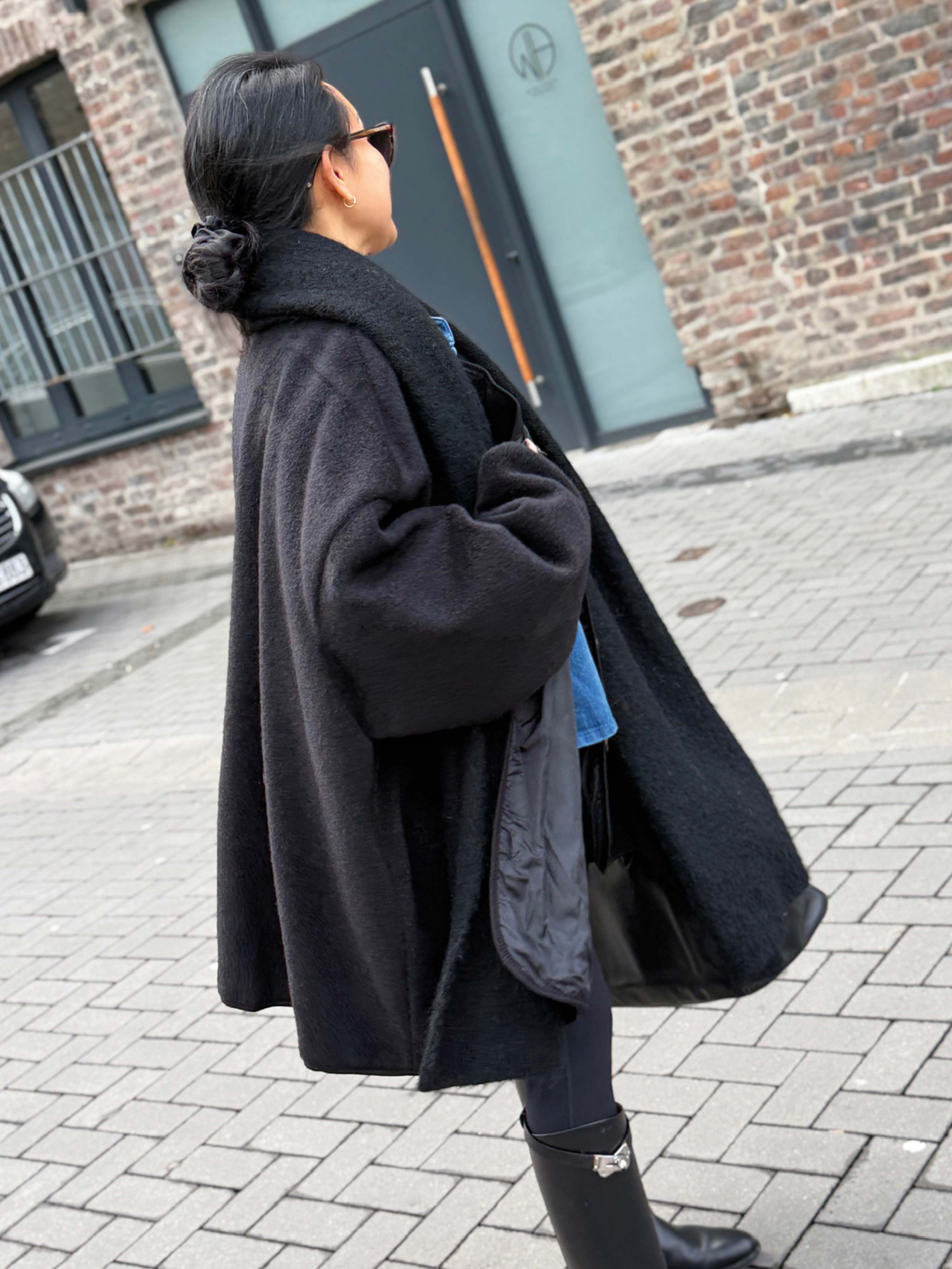 Oversize Jacke - SIGNATURE - Schwarz inkl. Gratisbrosche