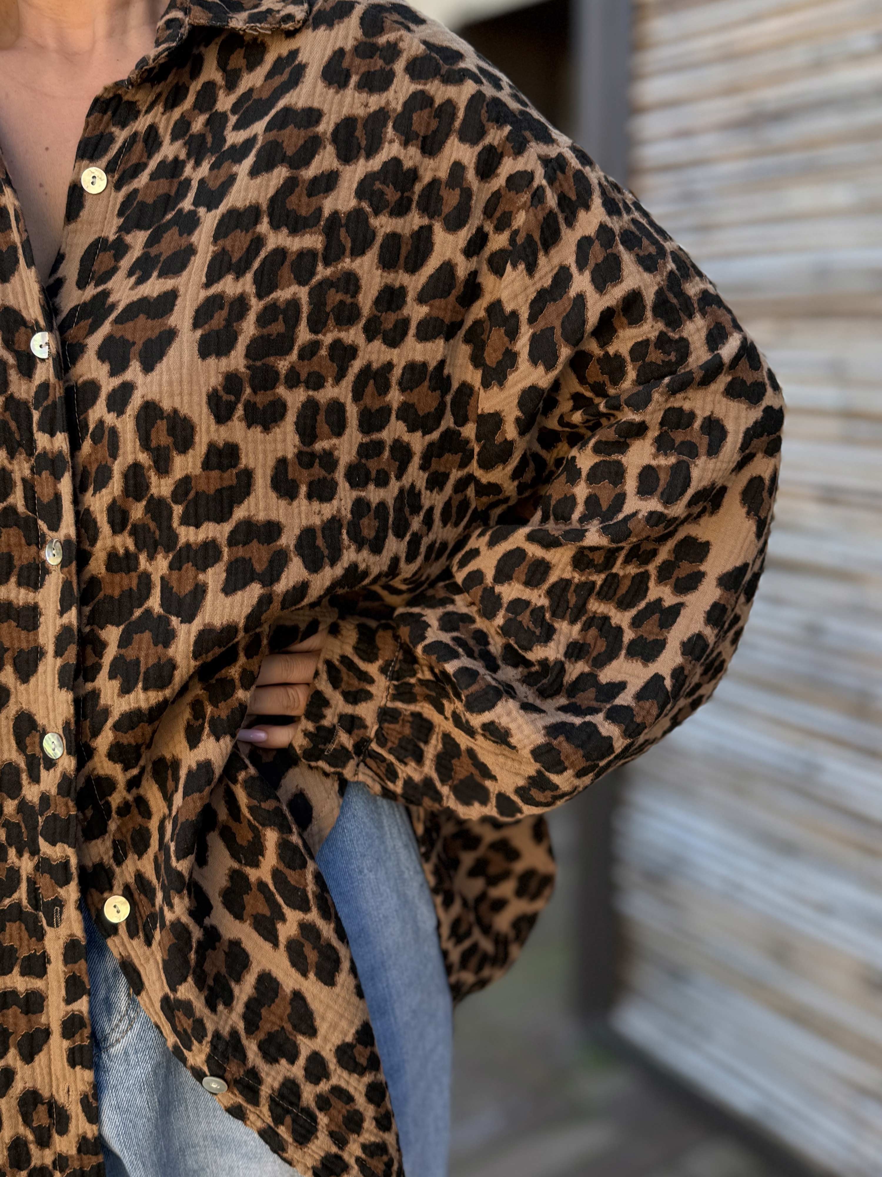 Musselin Midi Oversize Bluse - LEOPARD - Camel