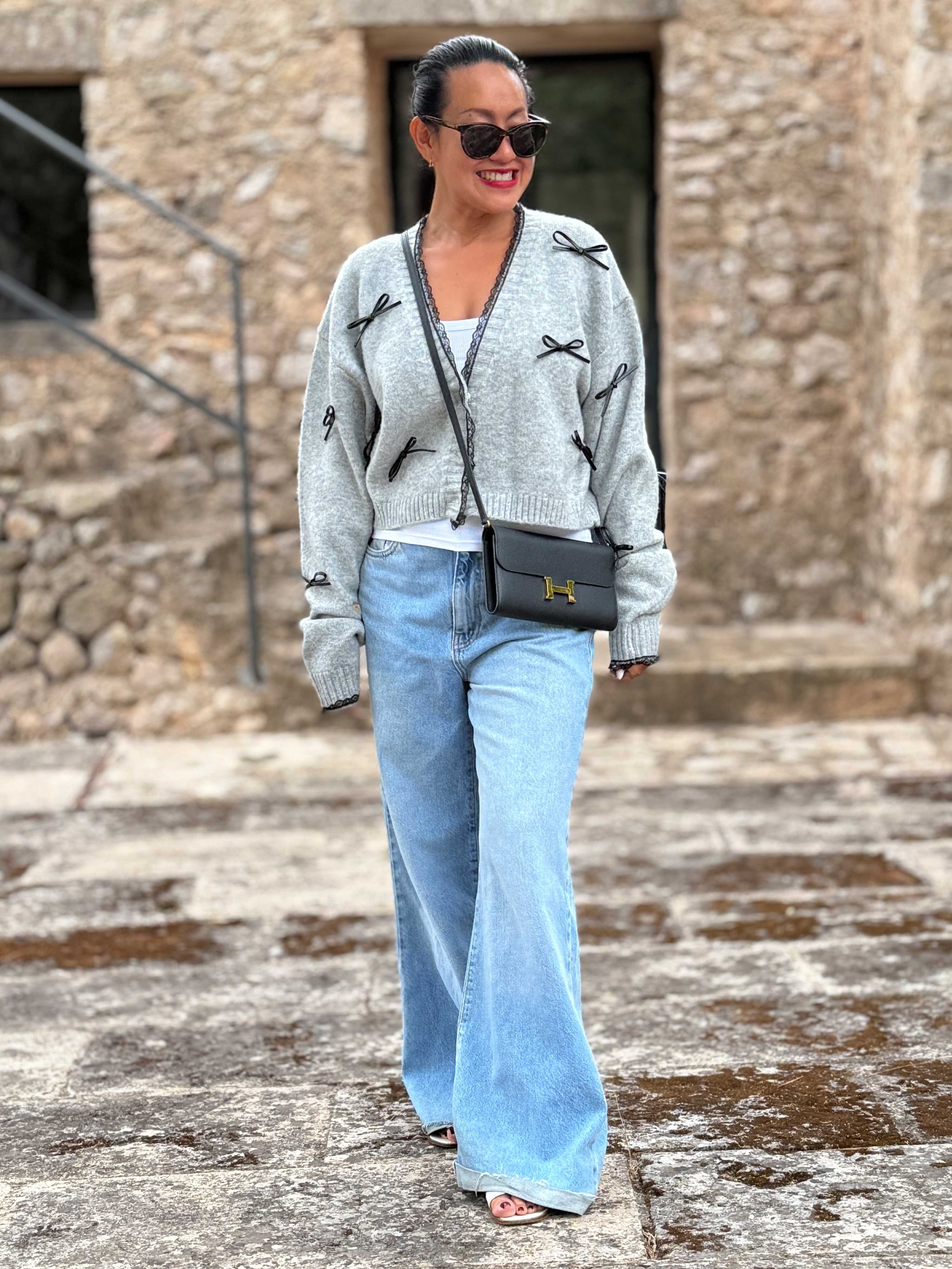 Cropped Cardigan mit Schleifen - CHIC - Grau