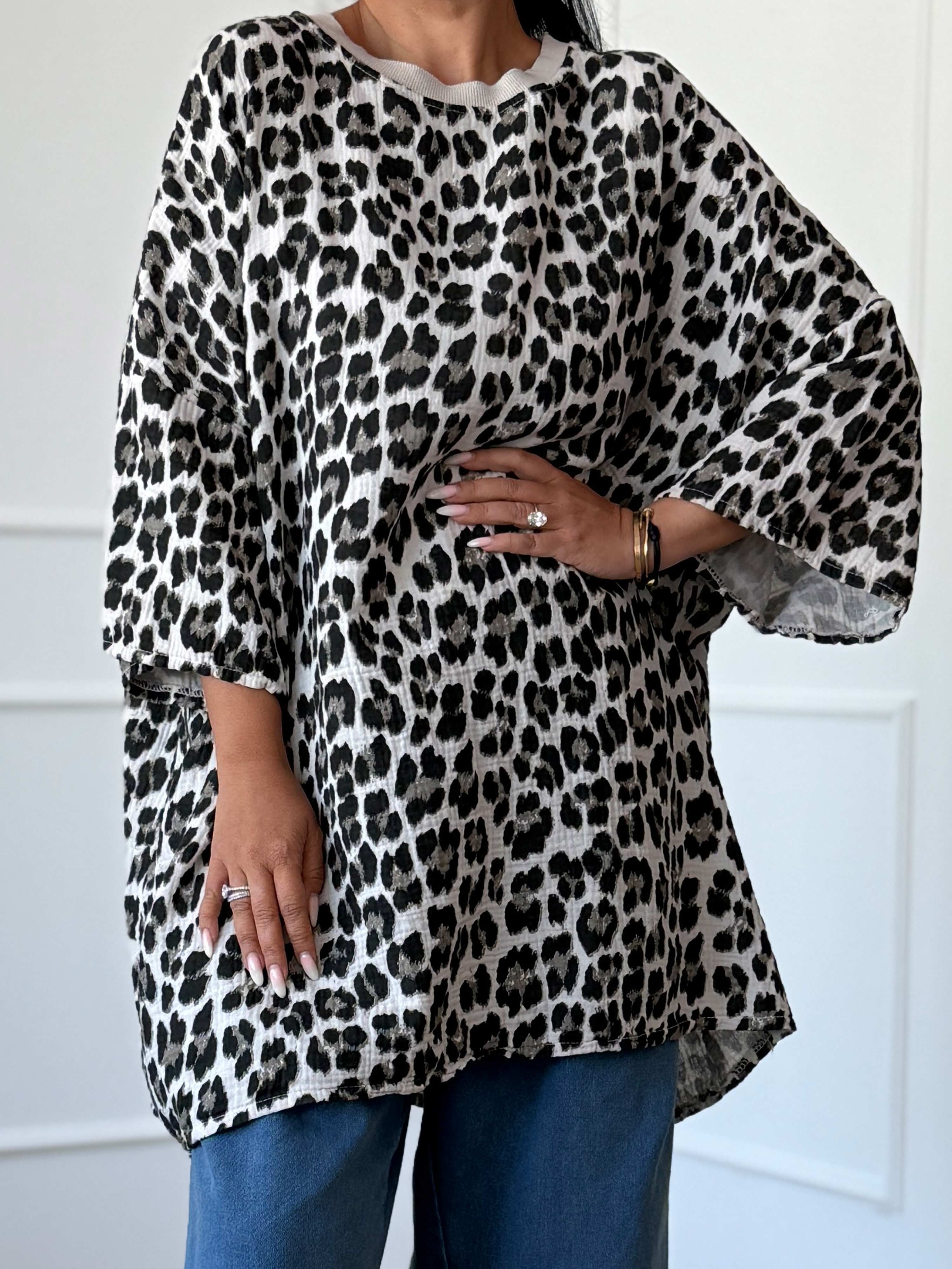 Musselin Oversize Kurzarm Shirt - Leo Beige Musselin Oversize Kurzarm Shirt - Leo Beige