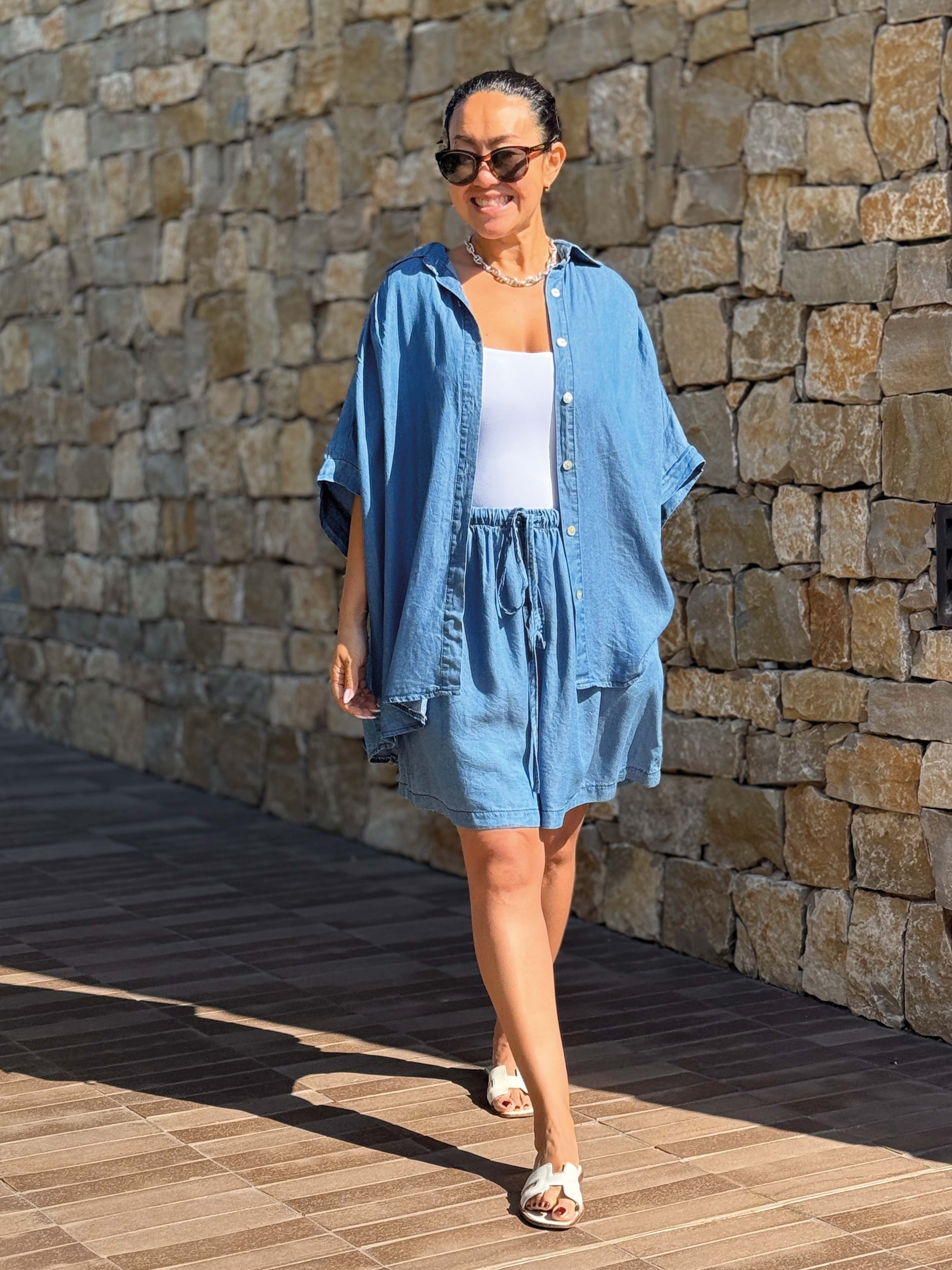 Leichte Lyocell Oversize Kurzarm Bluse MIDI - Medium Blue Leichte Lyocell Oversize Kurzarm Bluse MIDI - Medium Blue
