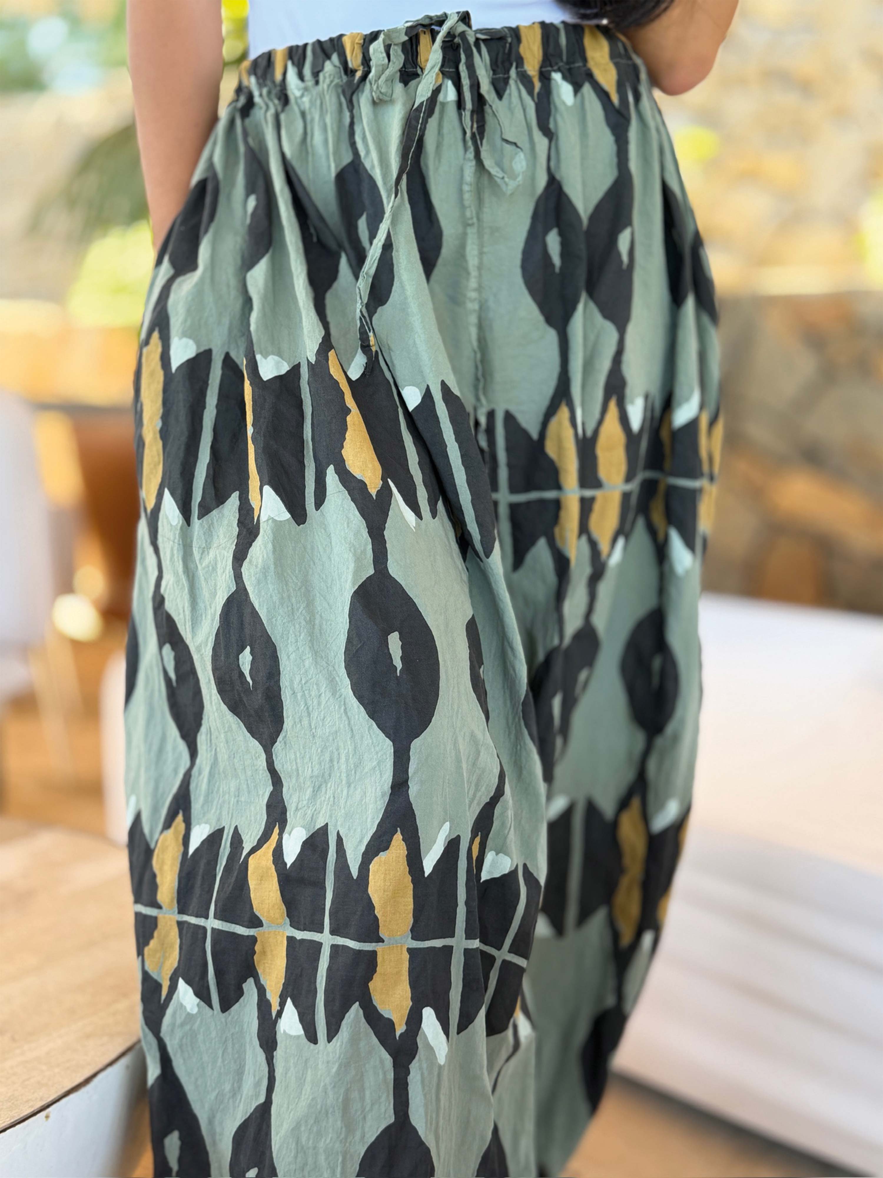 Leichte Palazzo Oversize Hose - BoHo - Matcha Ethno