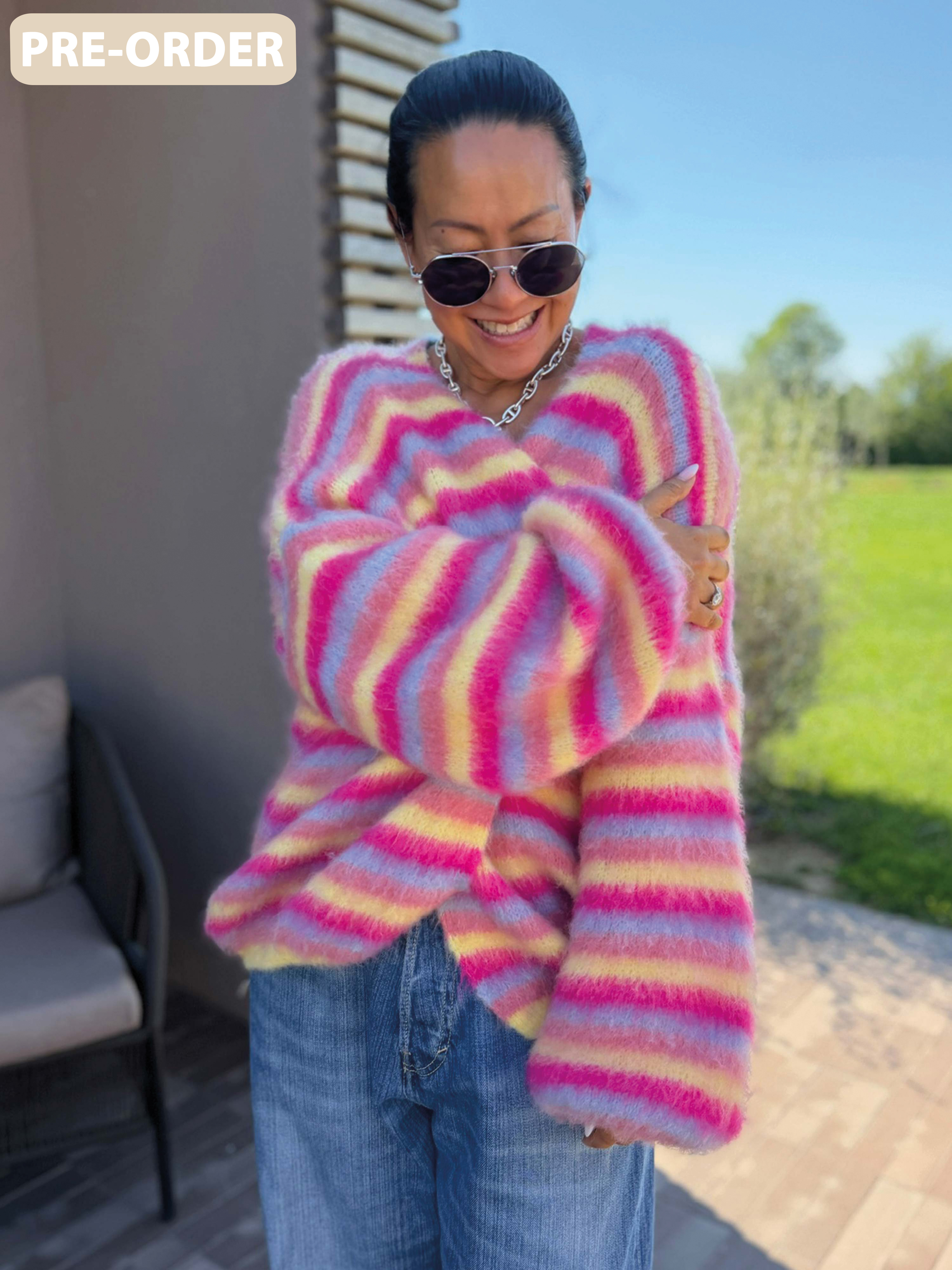 PRE-ORDER: Oversize Cardigan - FLUFFY - Rainbow Bunt