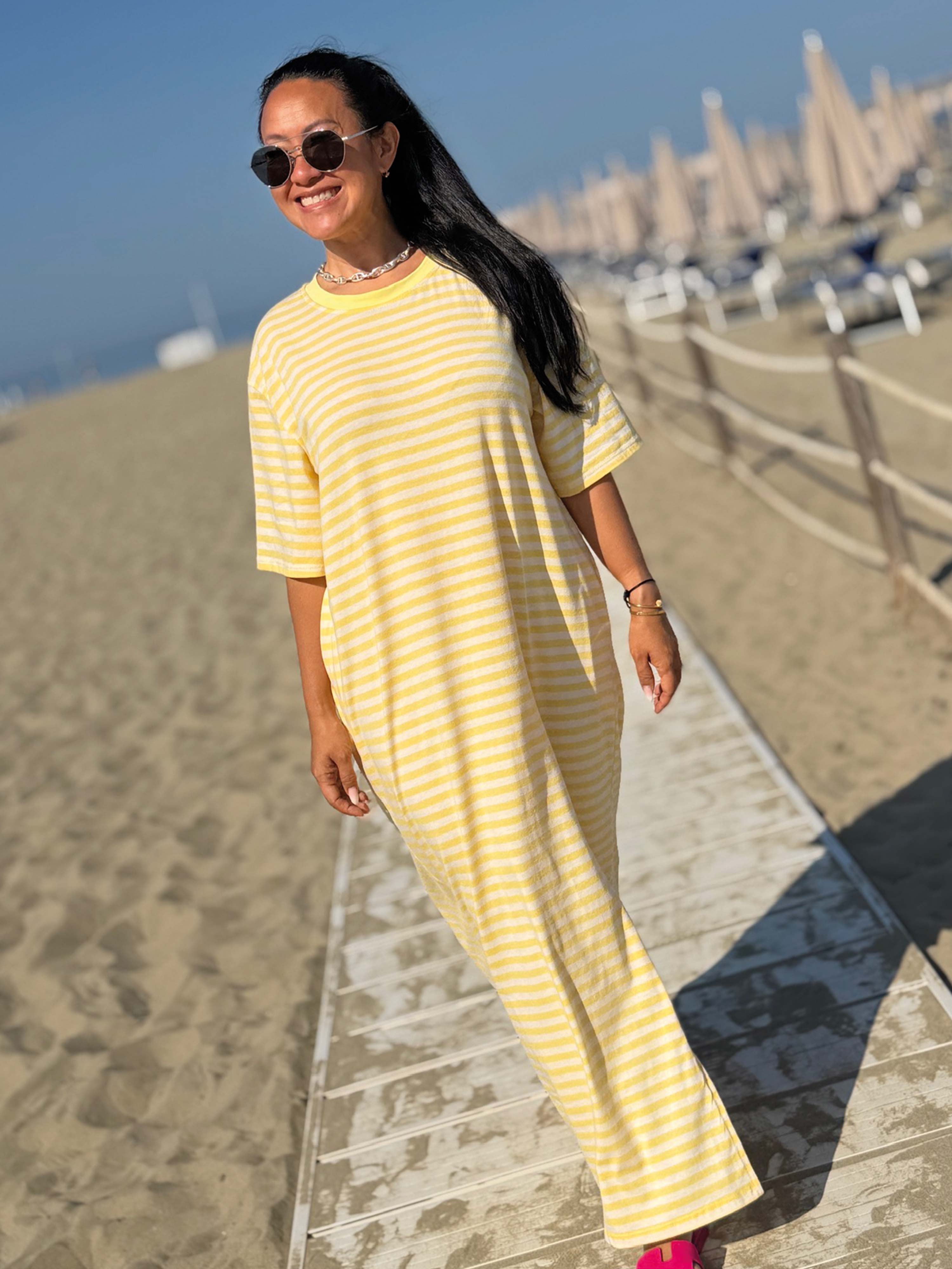 Kurzarm Kleid mit Seitentaschen - CURVY - Stripes Lemon