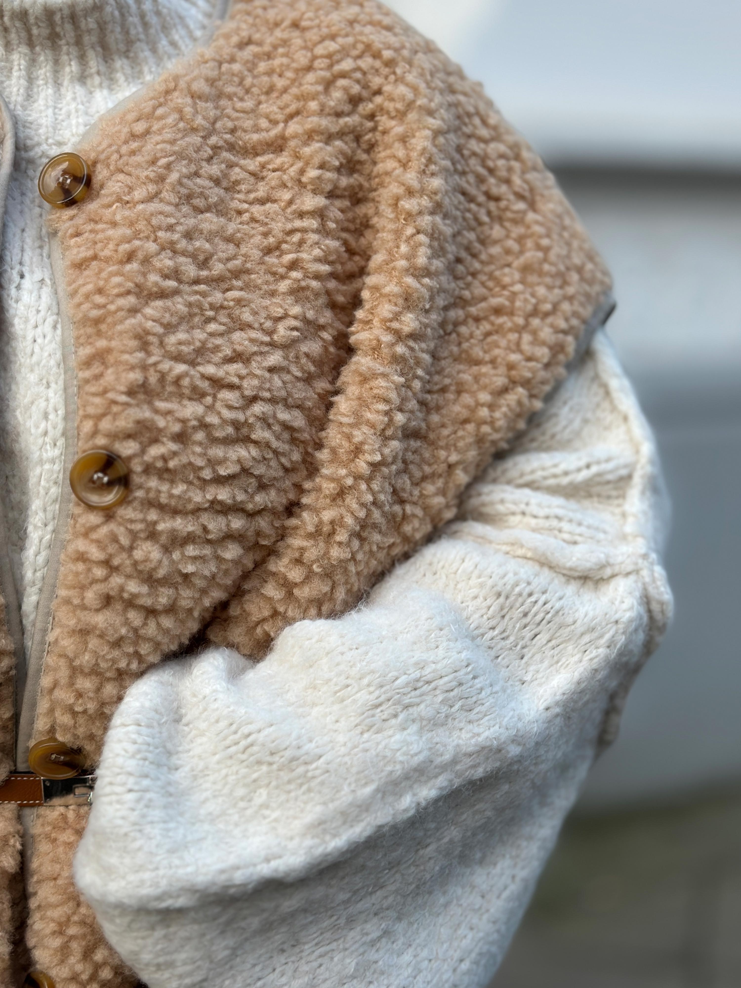 Oversize Teddylook Weste - ALMA - Oatmeal Oversize Teddylook Weste - ALMA - Oatmeal