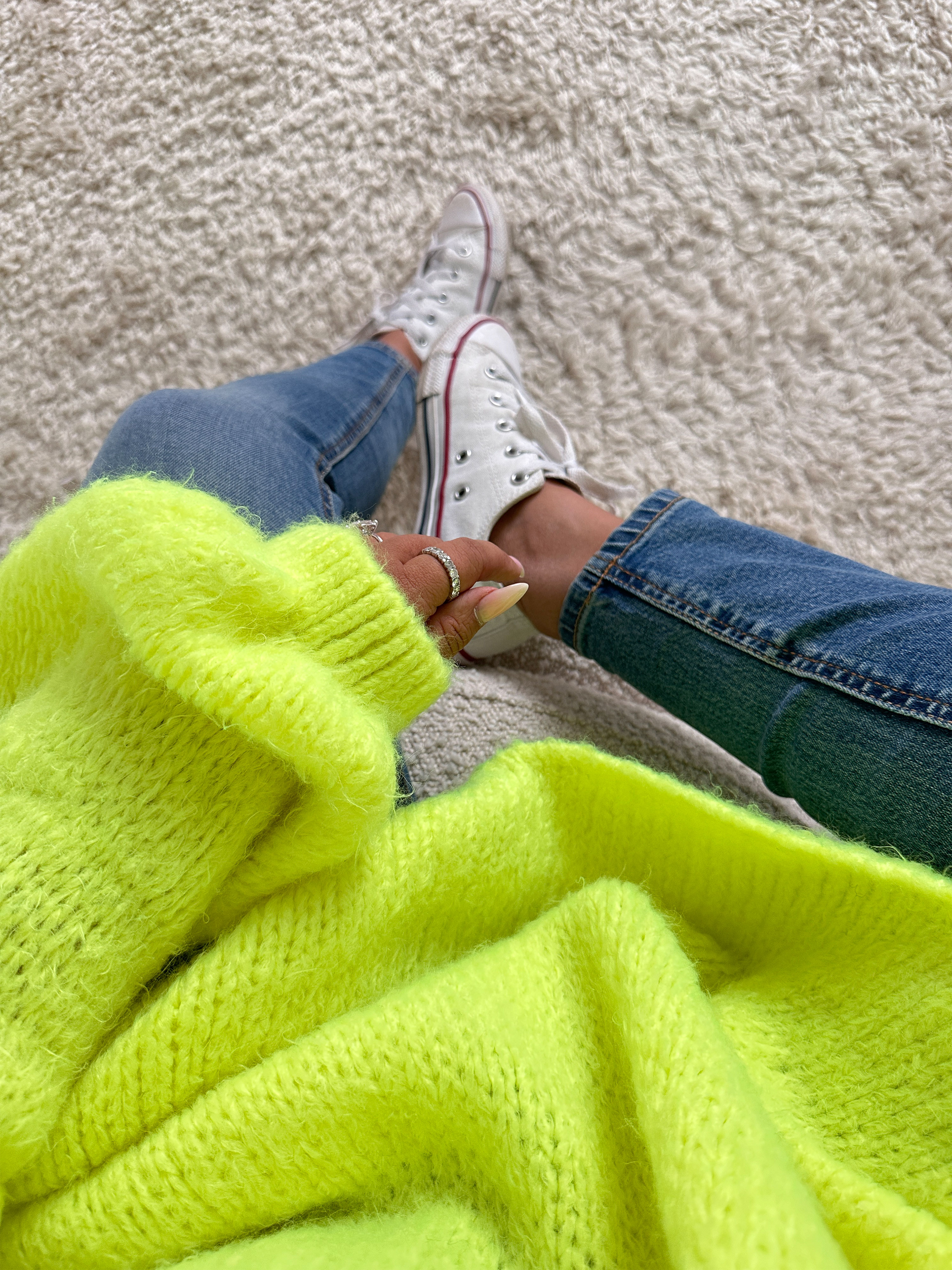 Oversize Strickpullover mit Stehkragen FLAUSCHI - TALL - Neon Gelb Oversize Strickpullover mit Stehkragen FLAUSCHI - TALL - Neon Gelb