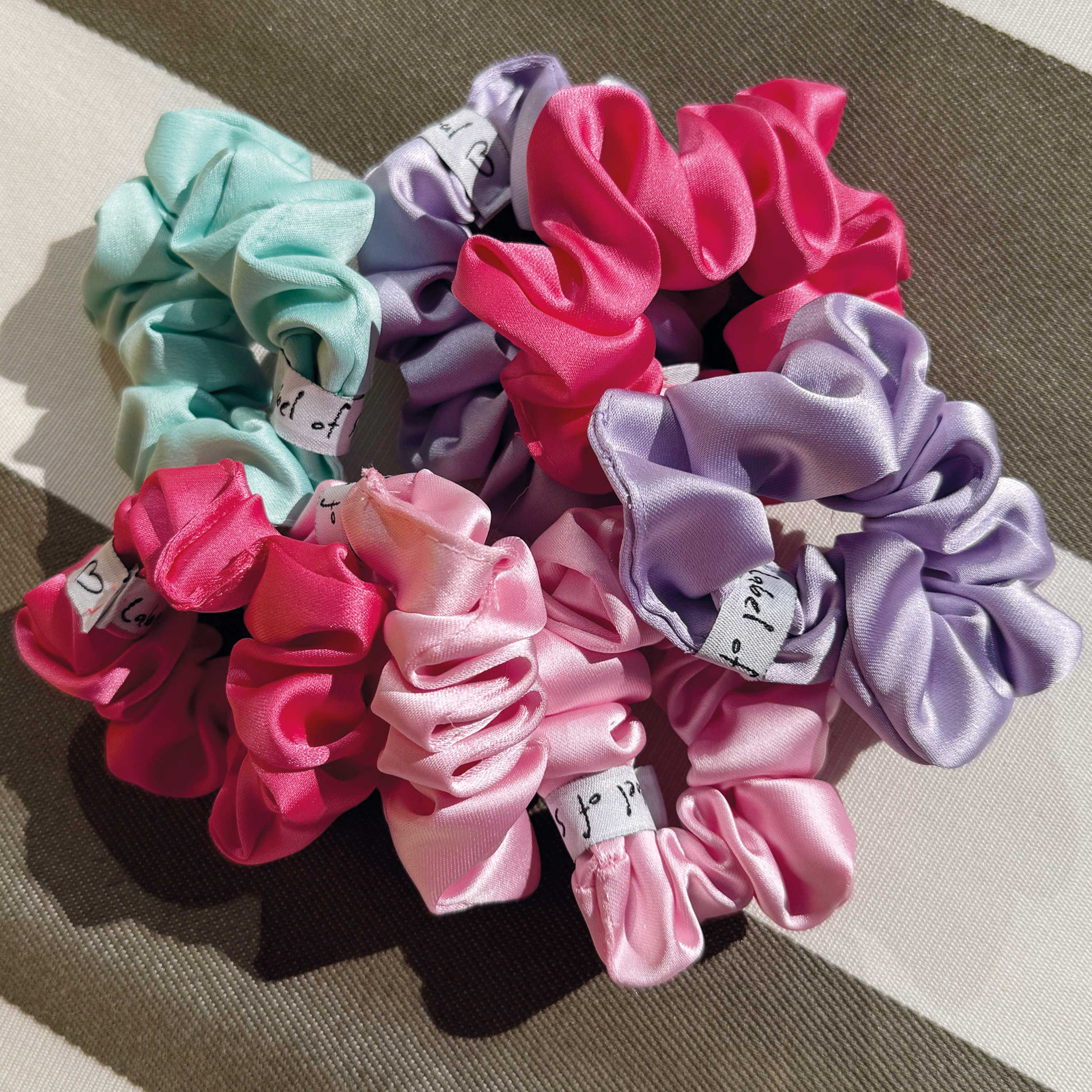 Haargummi - Scrunchie - Willkommensgruss