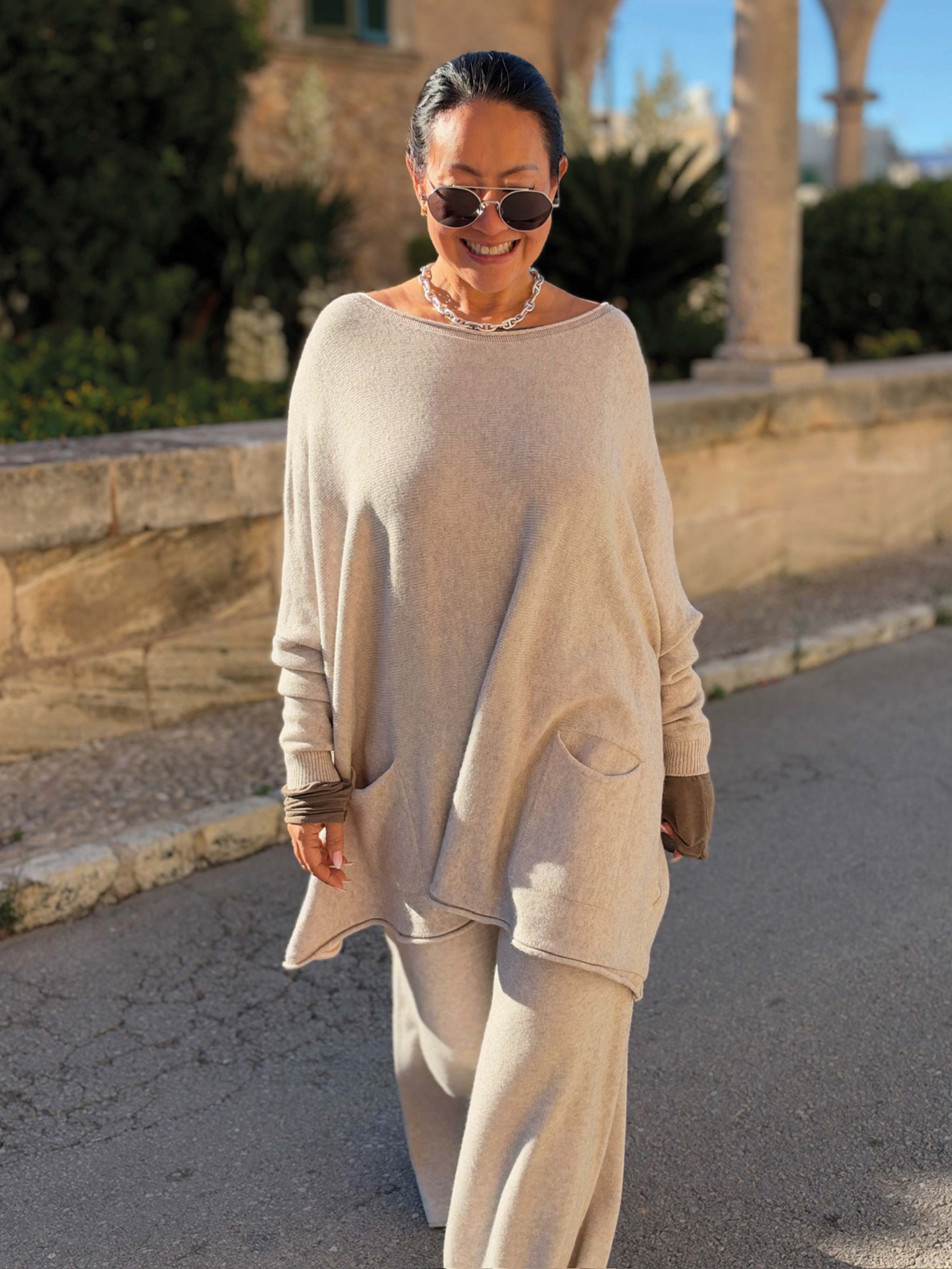 Oversize Viskose Pullover mit Taschen - Oatmeal