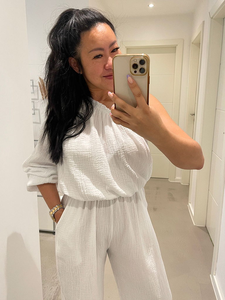 HS-8837-Weiss-2 Musselin Oneshoulder Jumpsuit - Weiss