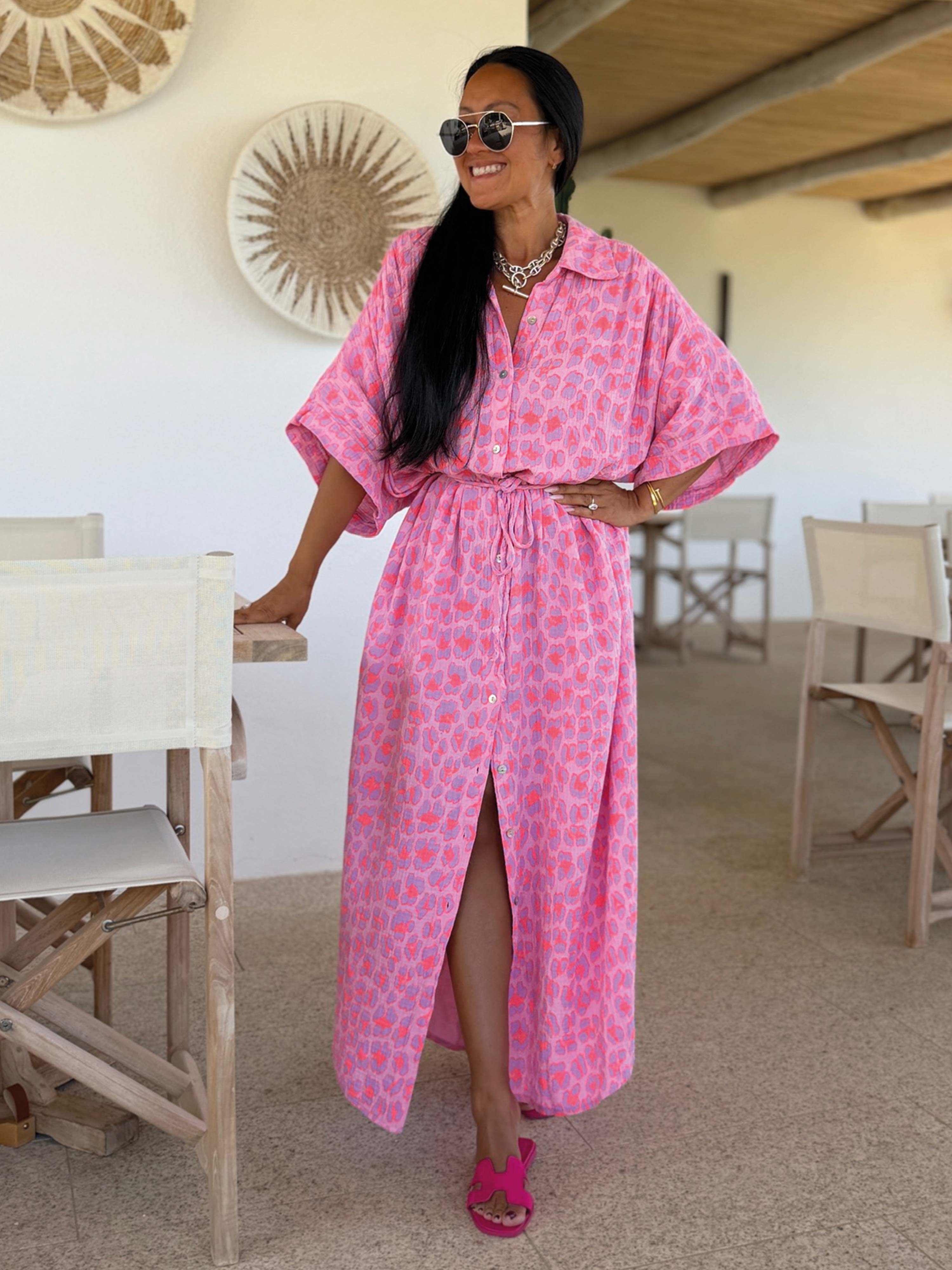 Musselin Oversize Kurzarm Blusenkleid - CAPRI - Leo Peach Pop