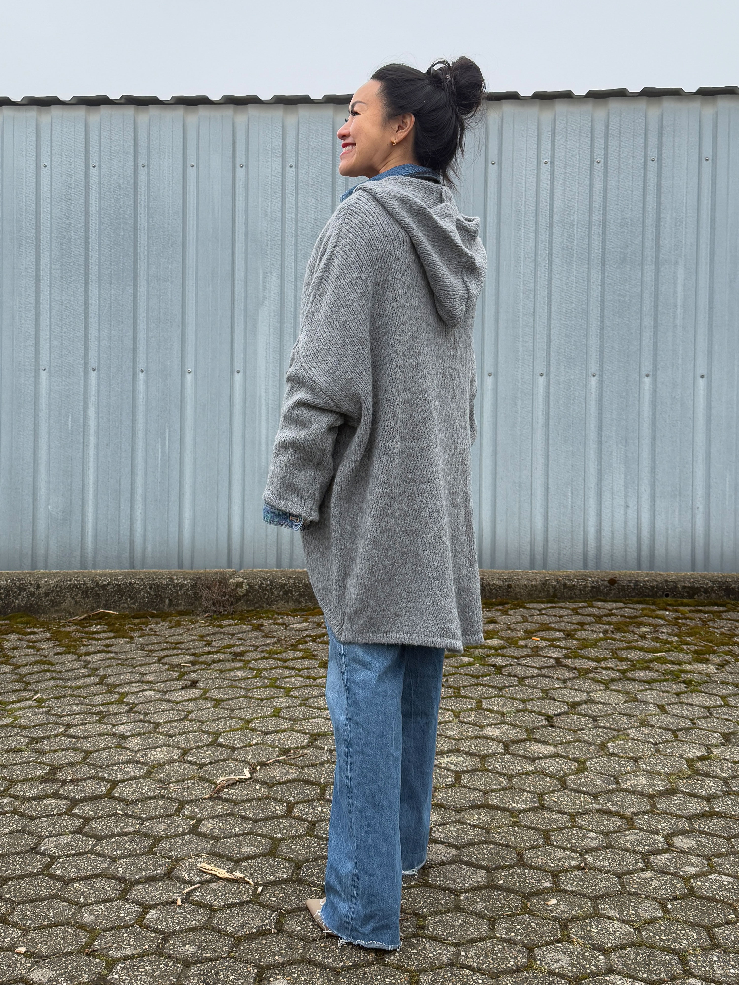 Oversize Vokuhila Hoodie Strickpullover - Grau Oversize Vokuhila Hoodie Strickpullover - Grau
