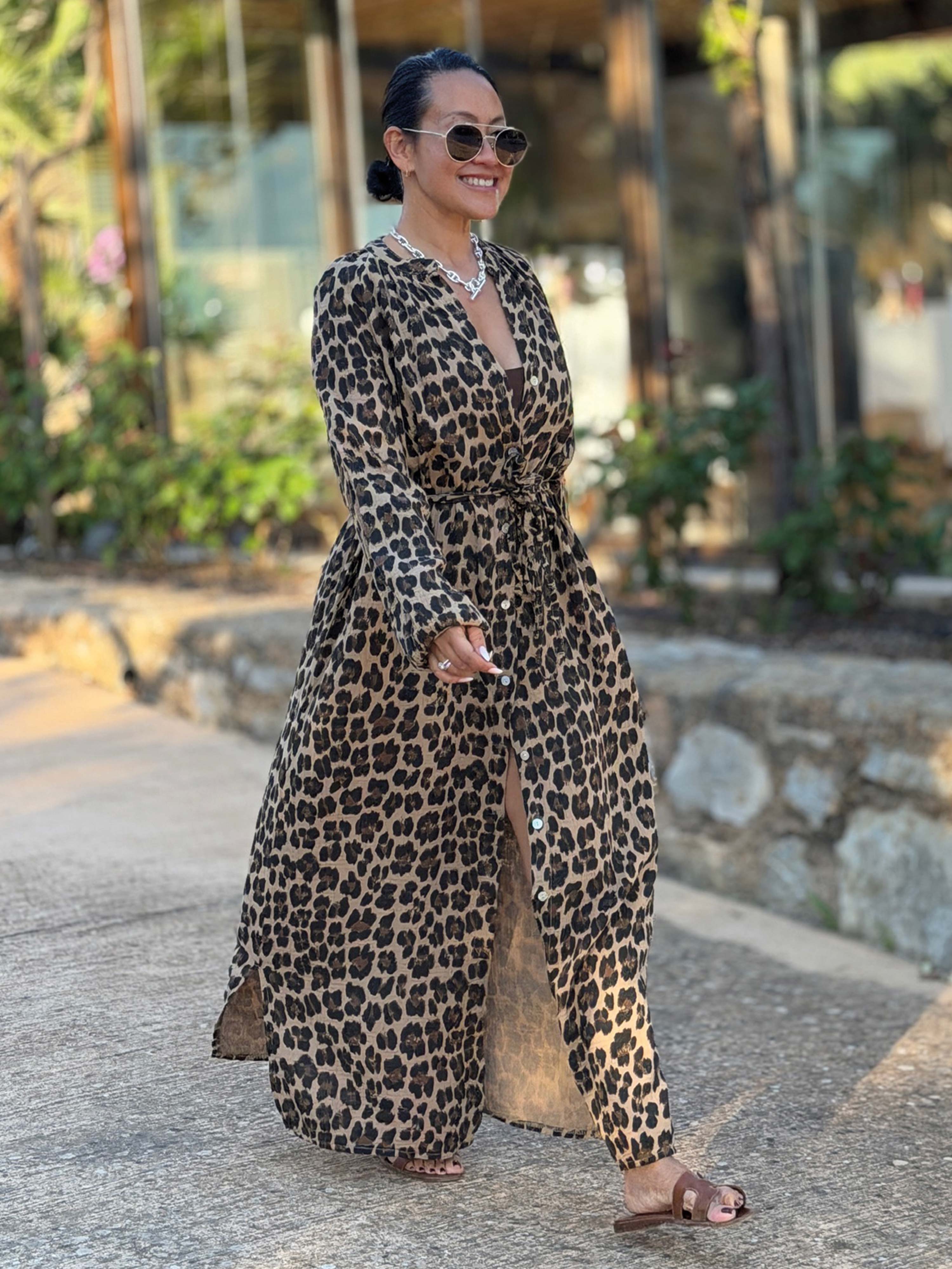 Musselin Oversize Kleid mit Gürtel - CURVY - Leo Camel