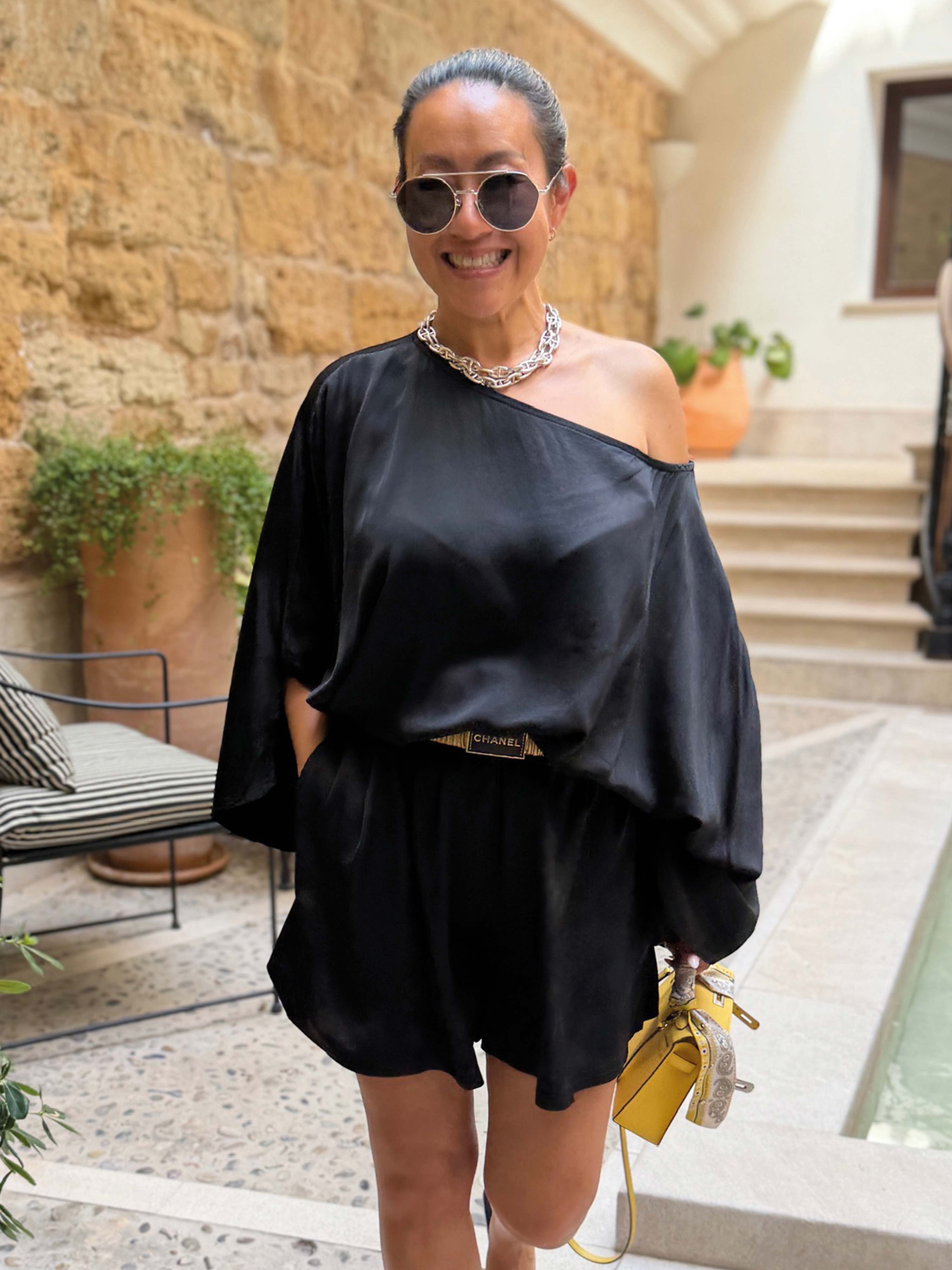 Viskose Bermuda Shorts - ELEGANCE - Schwarz